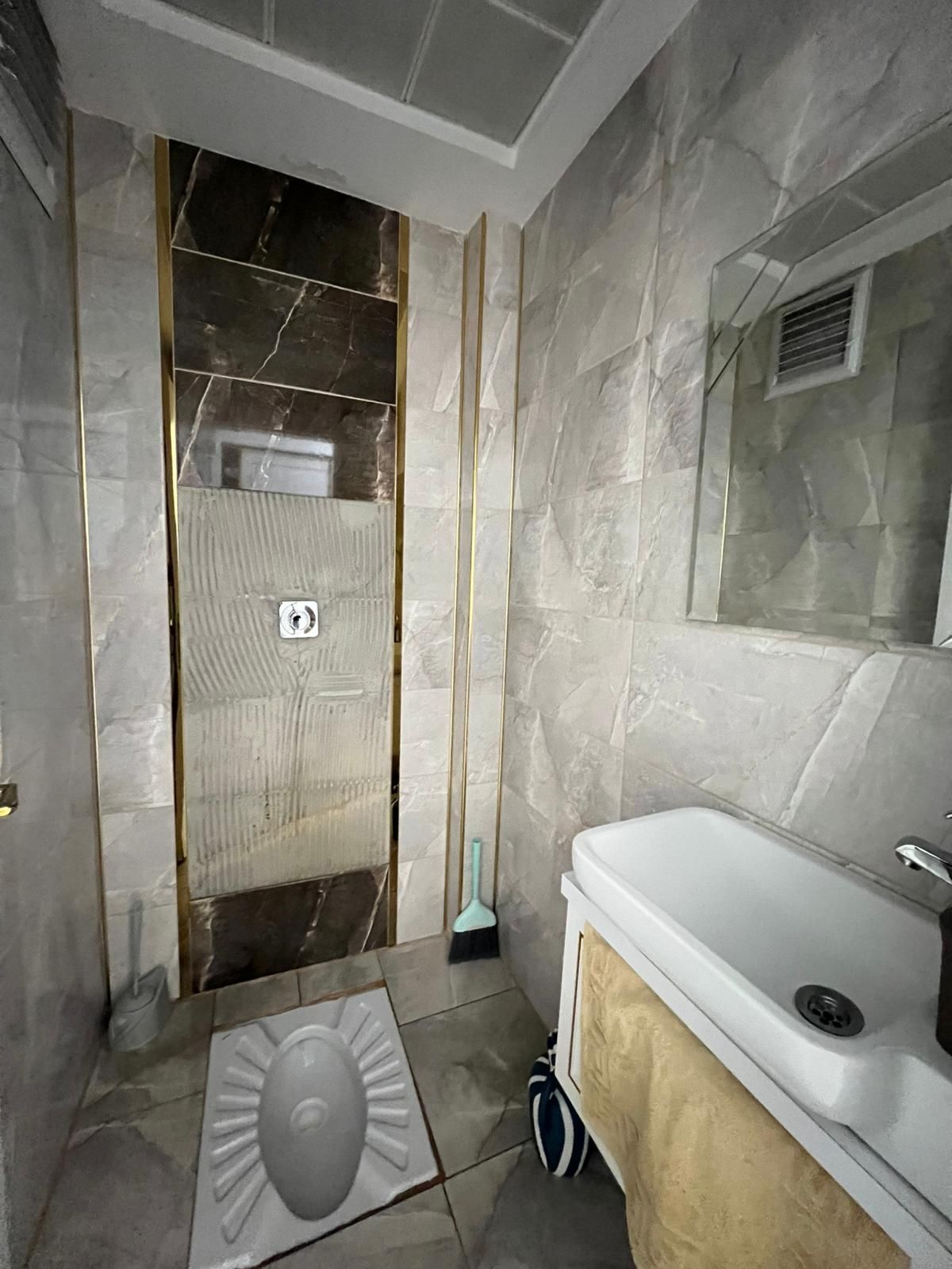 FABRİKA MAHALLESİNDE LÜX 4+1 SATILIK DAİRE