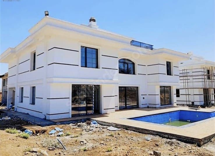 MAKRO LİFE GAYRİMENKUL'DEN 450 EVLER CİVARI SATILIK LÜKS TRİPLEX VİLLA