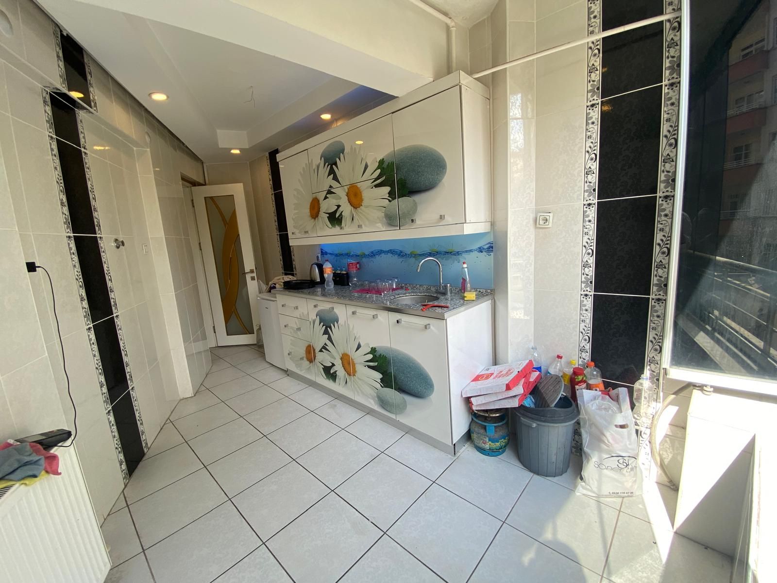 OFİS GEVRAN CADDESİNE YÜRÜME MESAFESİNDE SATILIK 3+1
