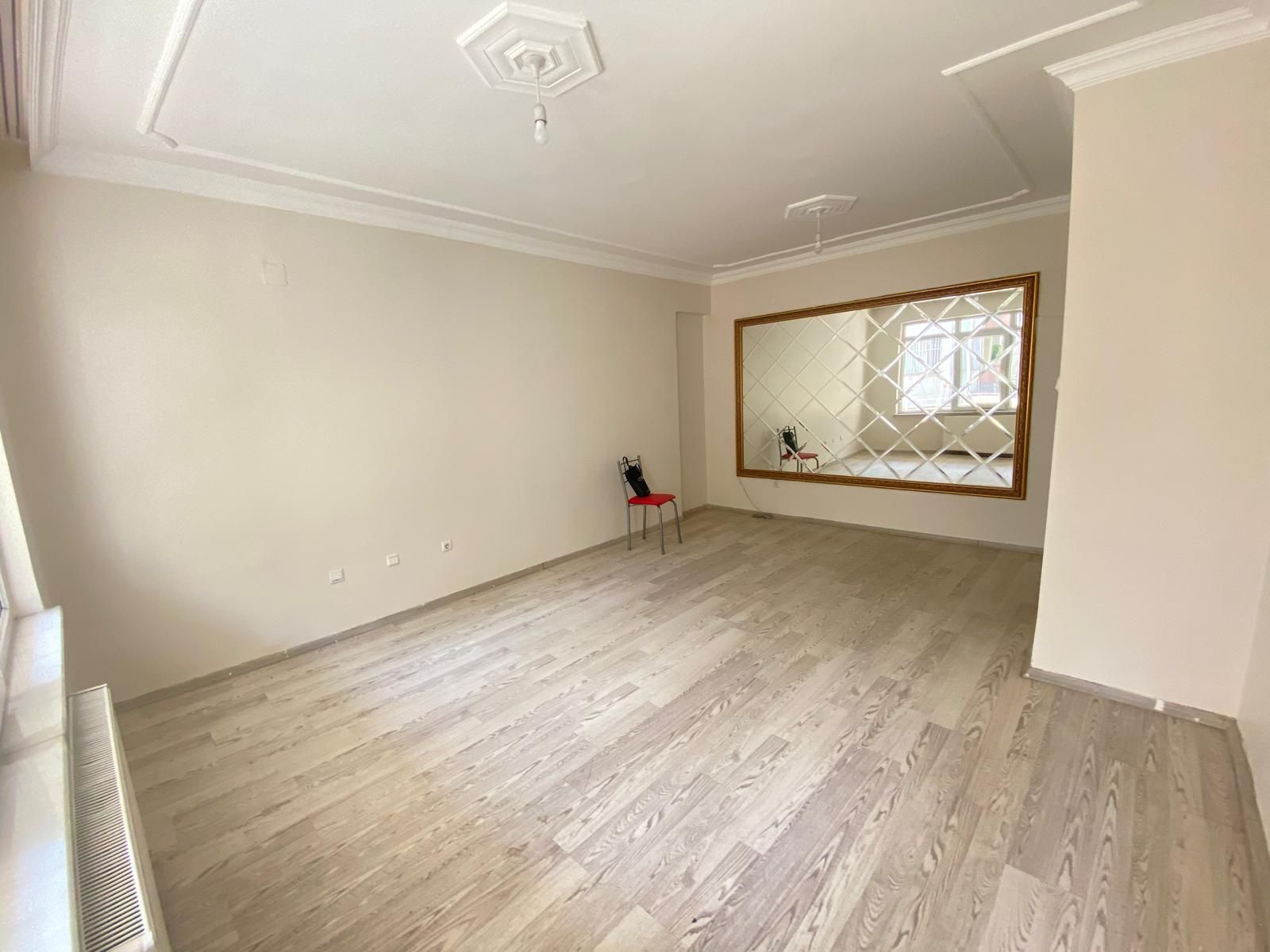 OFİS GEVRAN CADDESİNE YÜRÜME MESAFESİNDE SATILIK 3+1 FIRSAT DAİRE