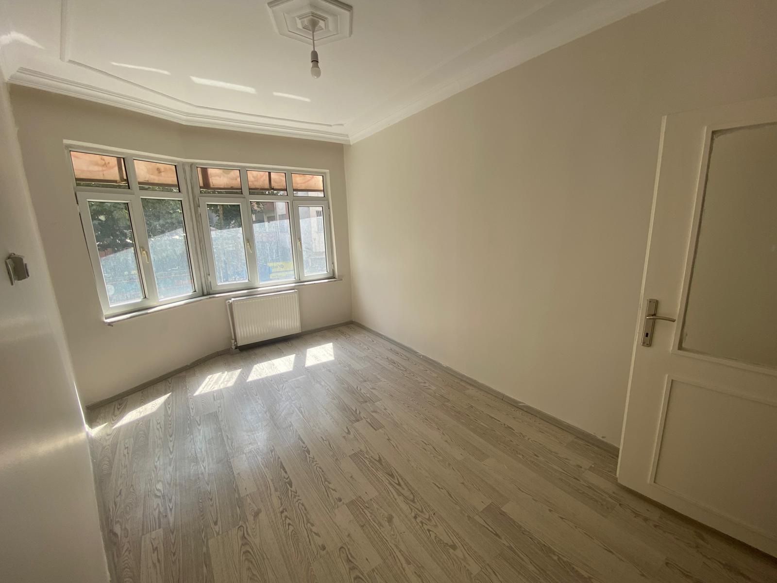 OFİS GEVRAN CADDESİNE YÜRÜME MESAFESİNDE SATILIK 3+1 FIRSAT DAİRE