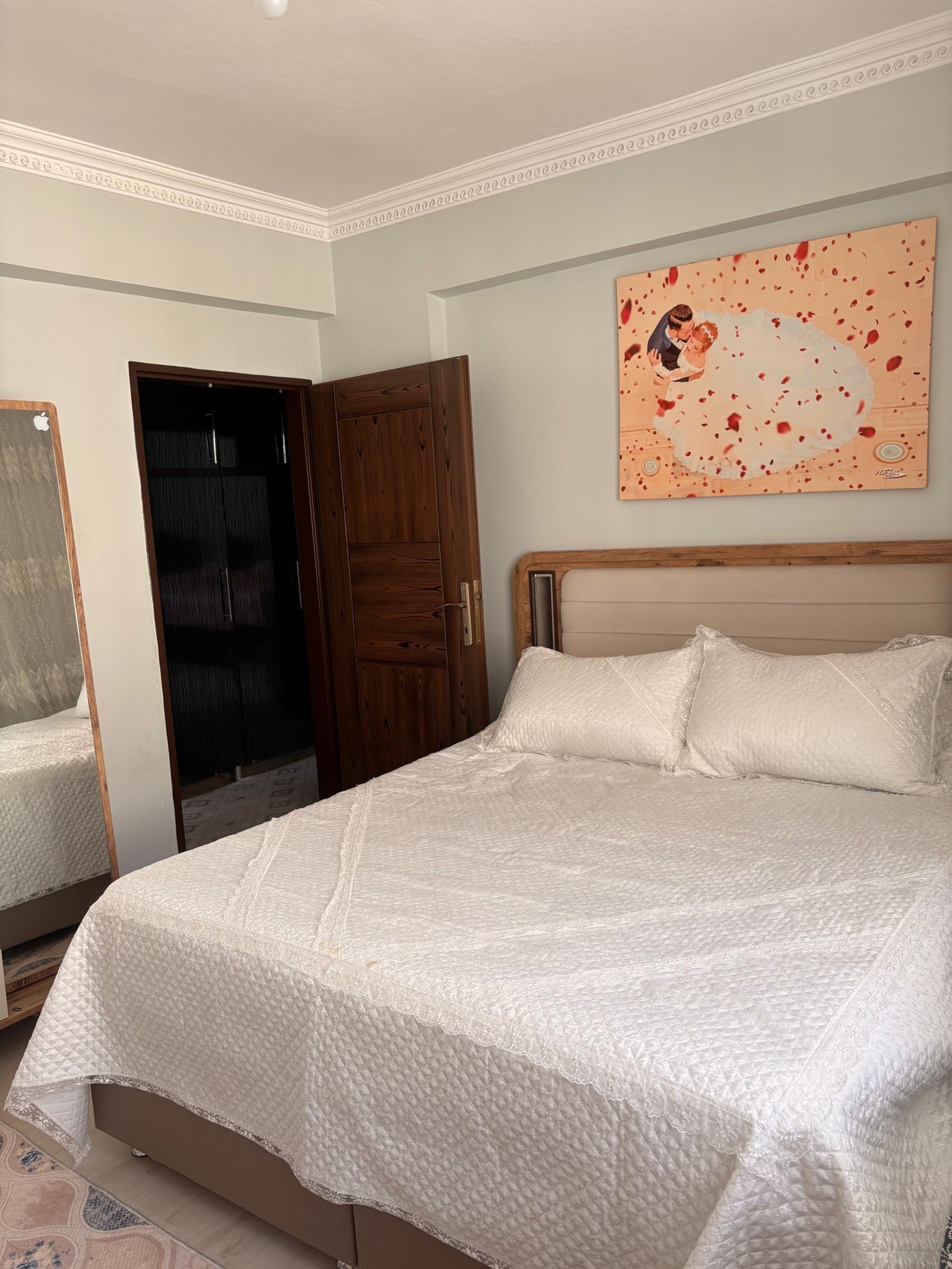 ŞEHİTLİK CADDESİNDE BAKIMLI 3+1 FIRSAT DAİRE