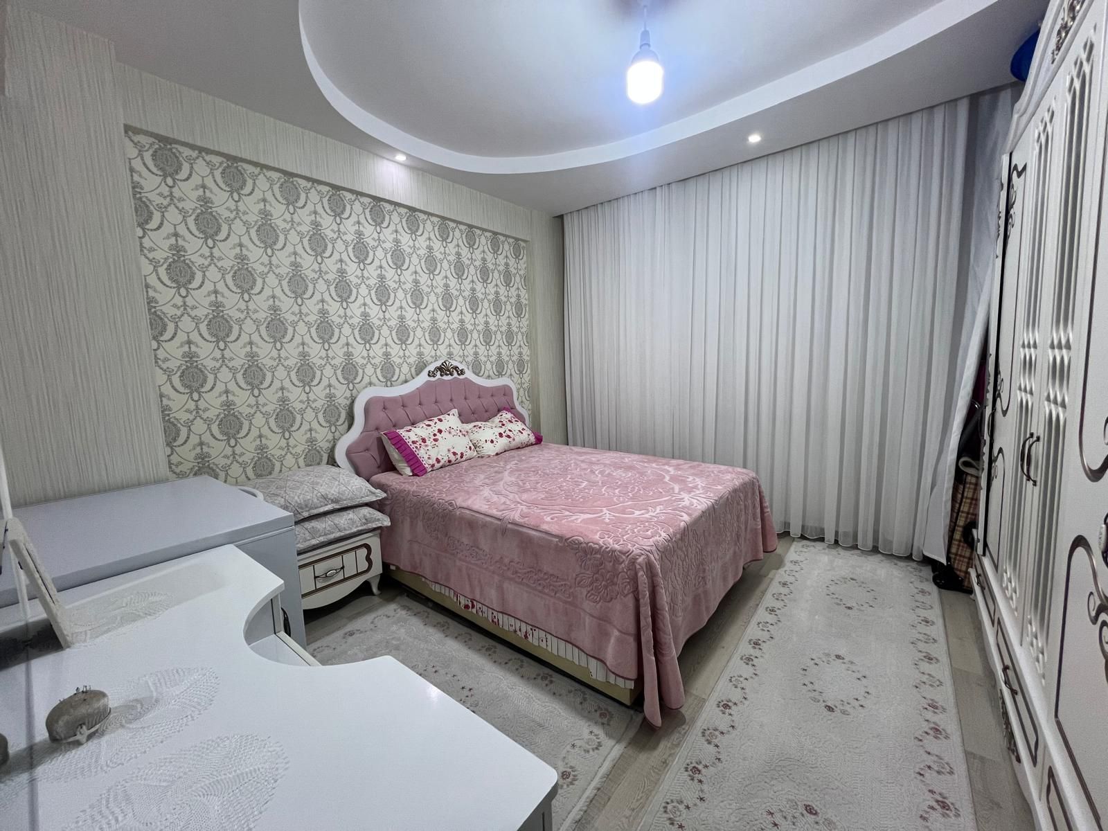BAĞCILAR HESKİF CADDESİNDE SATILIK 2,5+1 DAİRE