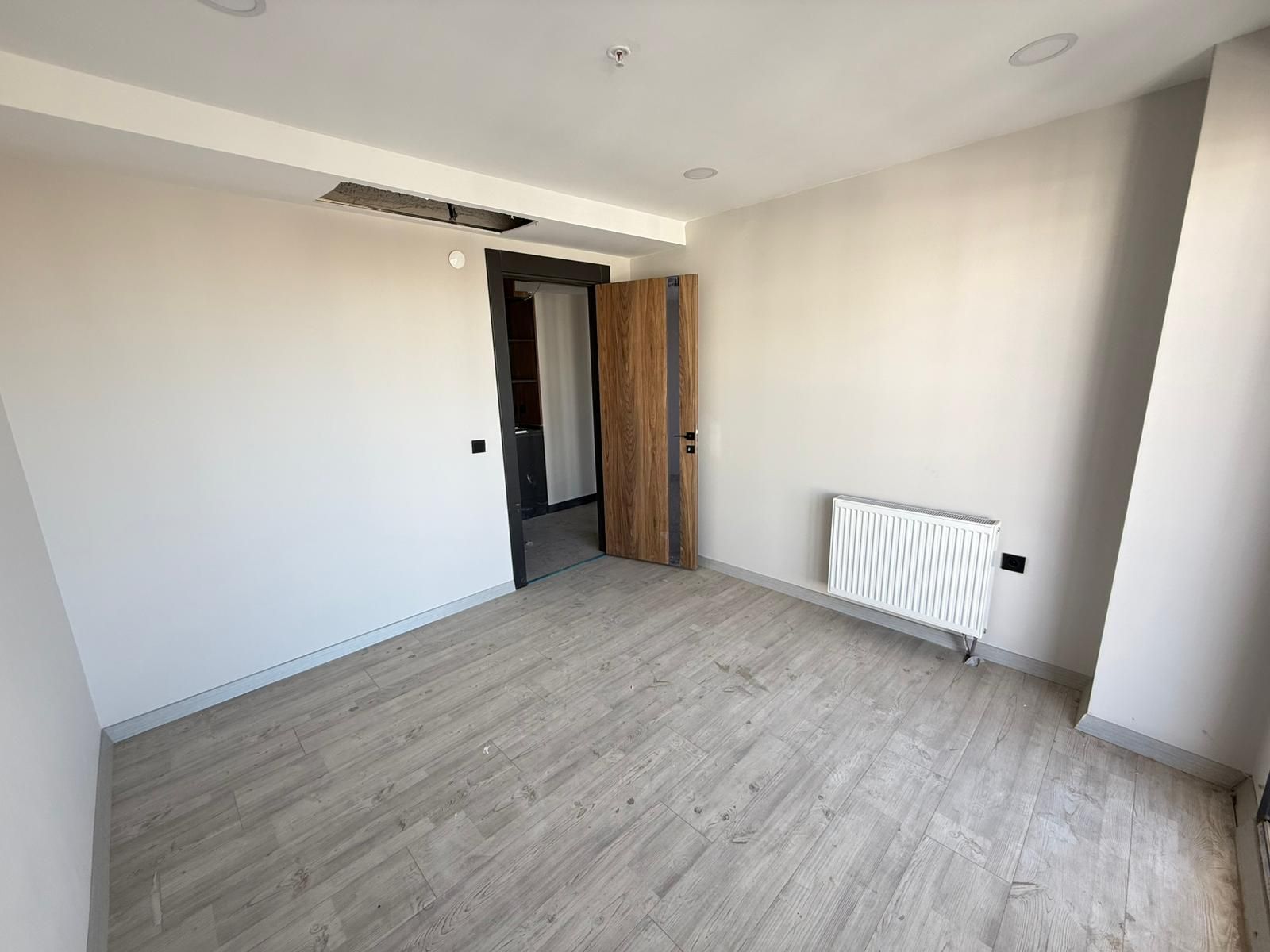 ÇEYSA CENROPELDE 3+1 KİRALIK BÜRO