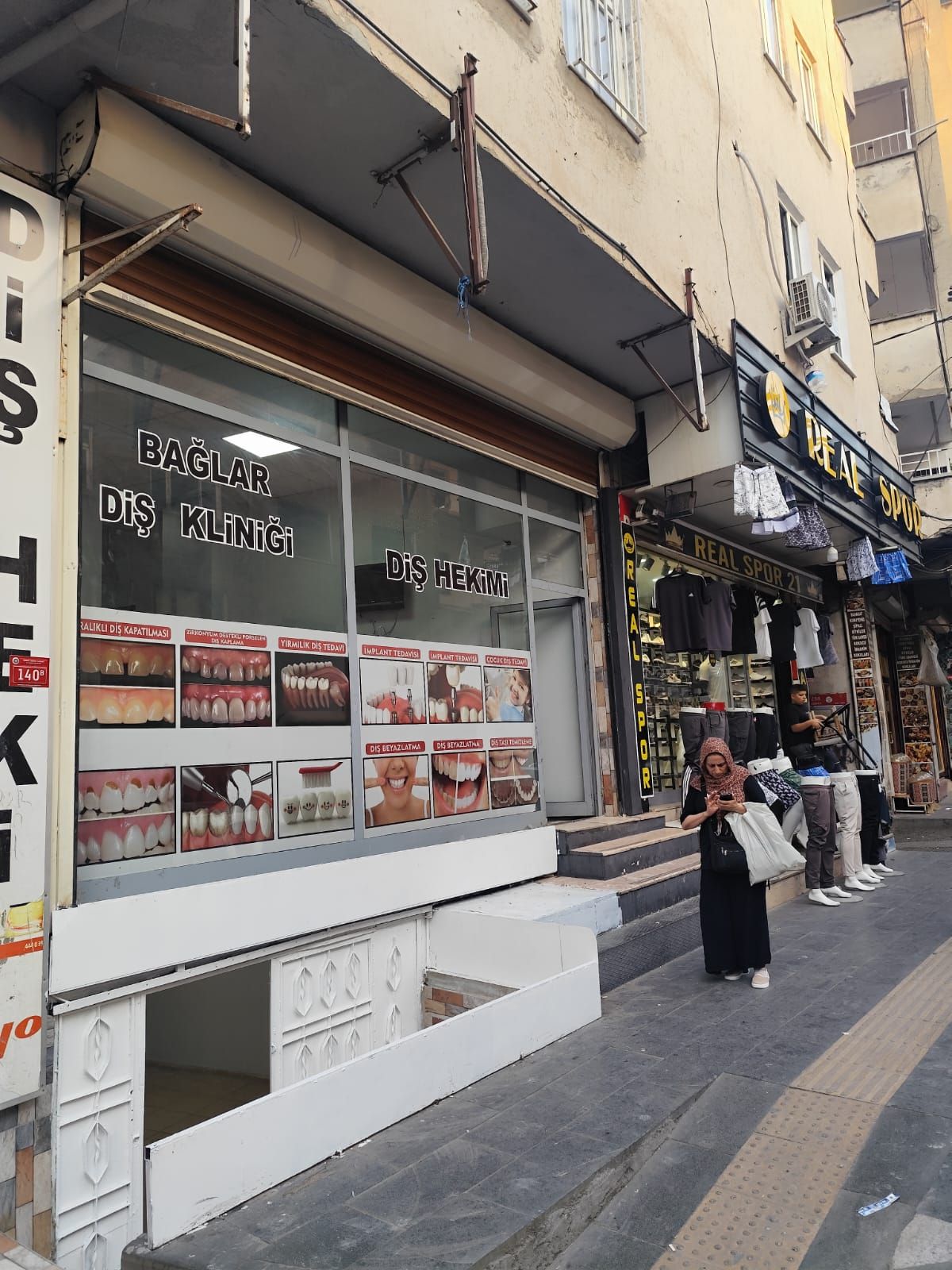 130 mt BAĞLAR HASTANESİ KARŞISI BODRUM