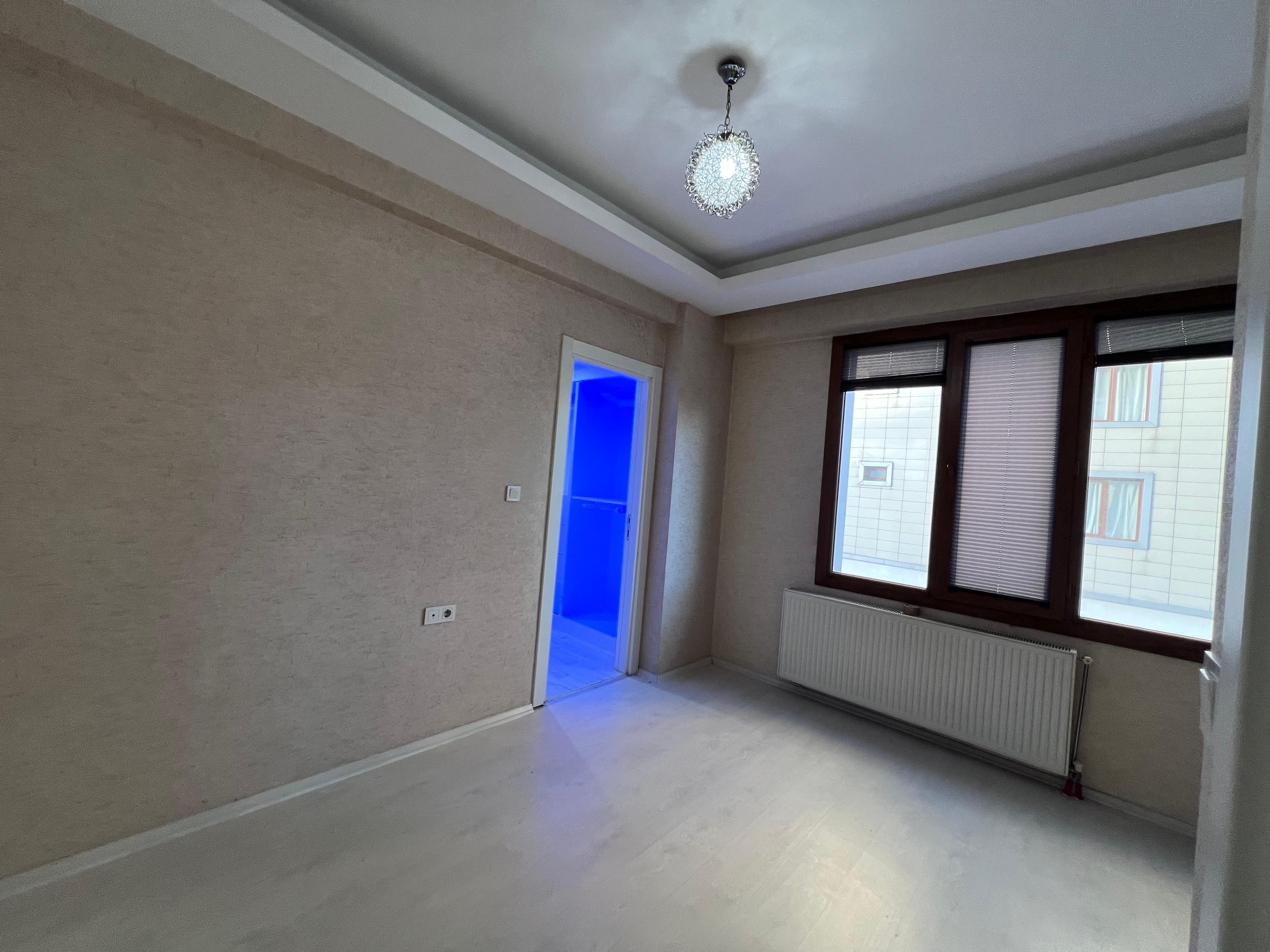 MAKRO LİFE GAYİMENKUL'DEN 75'TE 3+1 BÜYÜKLÜĞÜNDE SATILIK 2+1 FIRSAT DAİRE