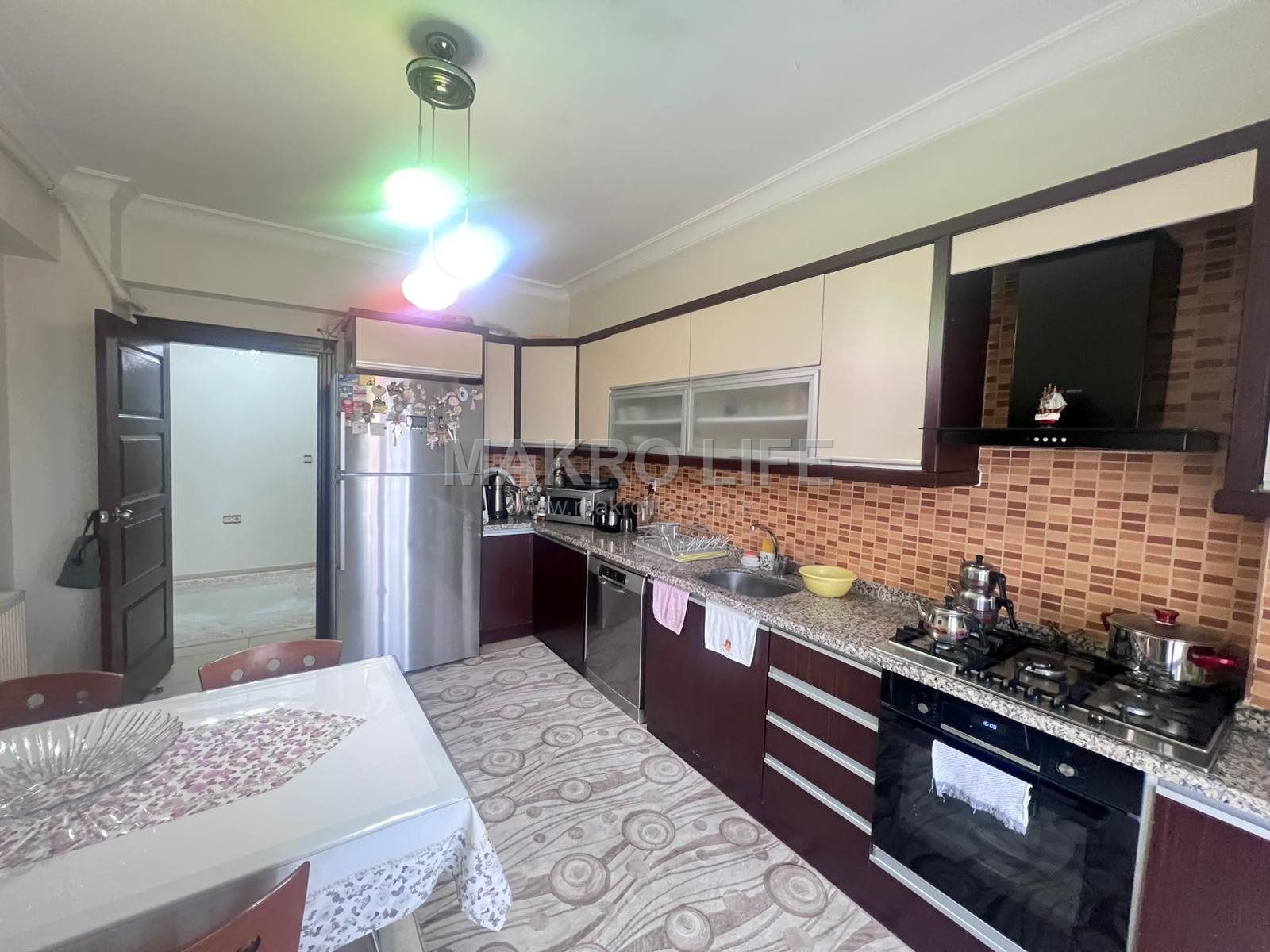 SATILIK ESKİ MİGROS YANI 4+1 UYGUN FİYATLI DAİRE