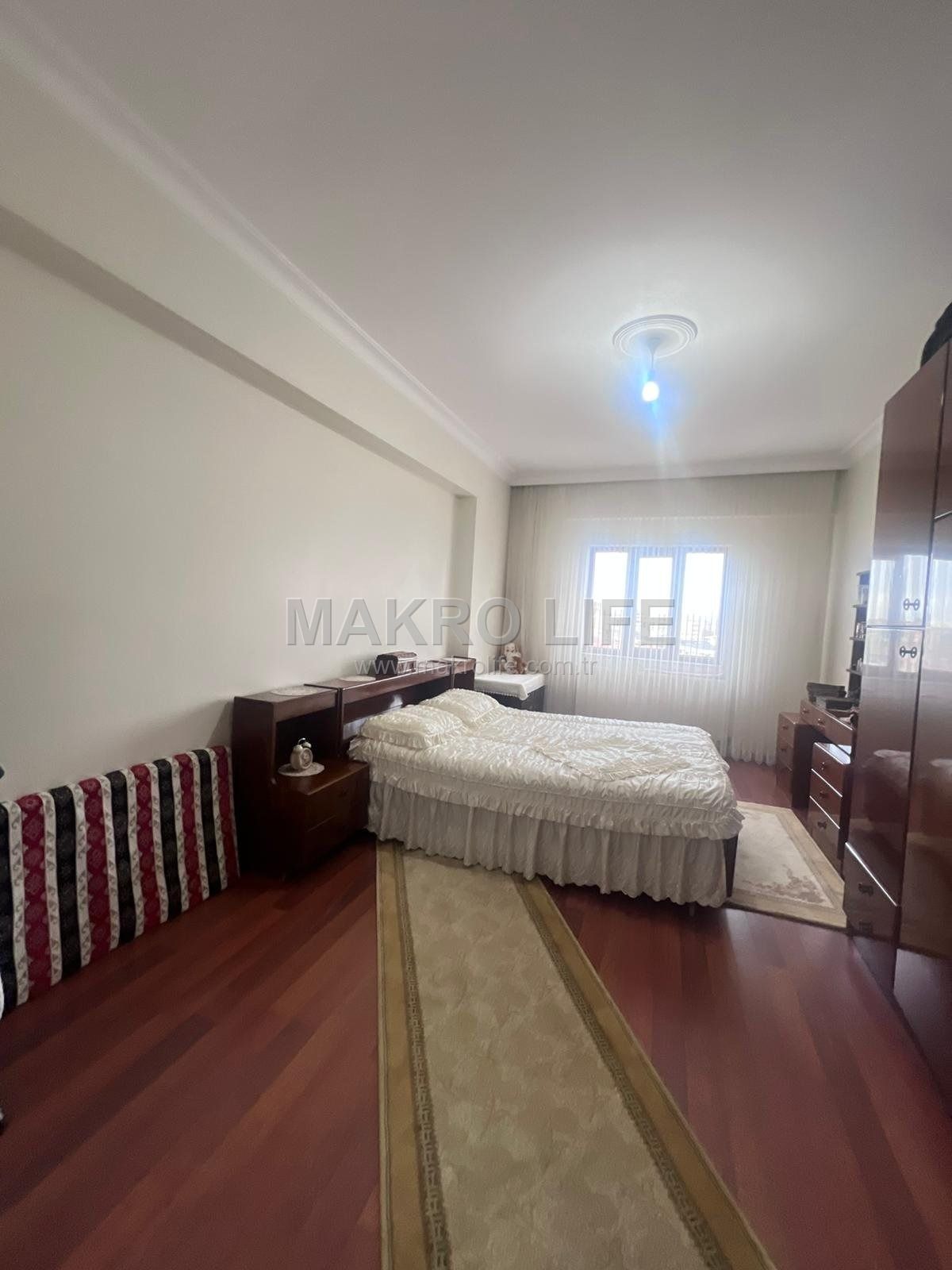 SATILIK ESKİ MİGROS YANI 4+1 UYGUN FİYATLI DAİRE