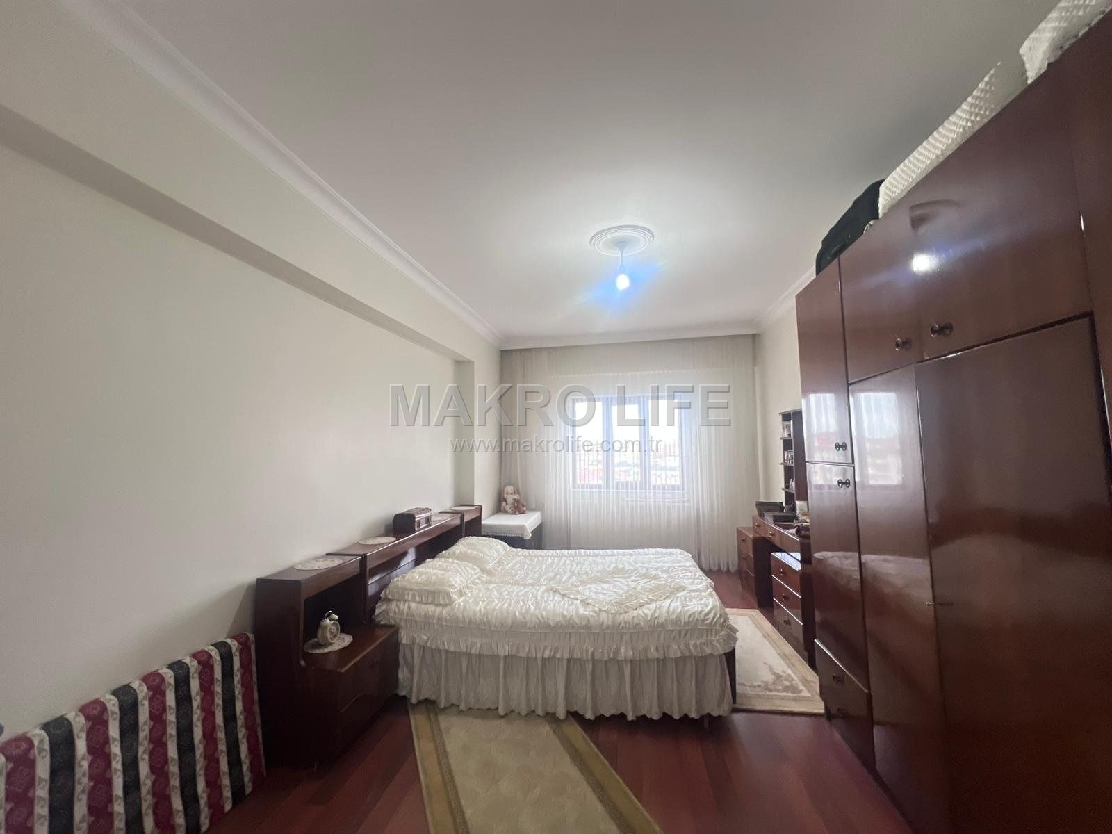 SATILIK ESKİ MİGROS YANI 4+1 UYGUN FİYATLI DAİRE