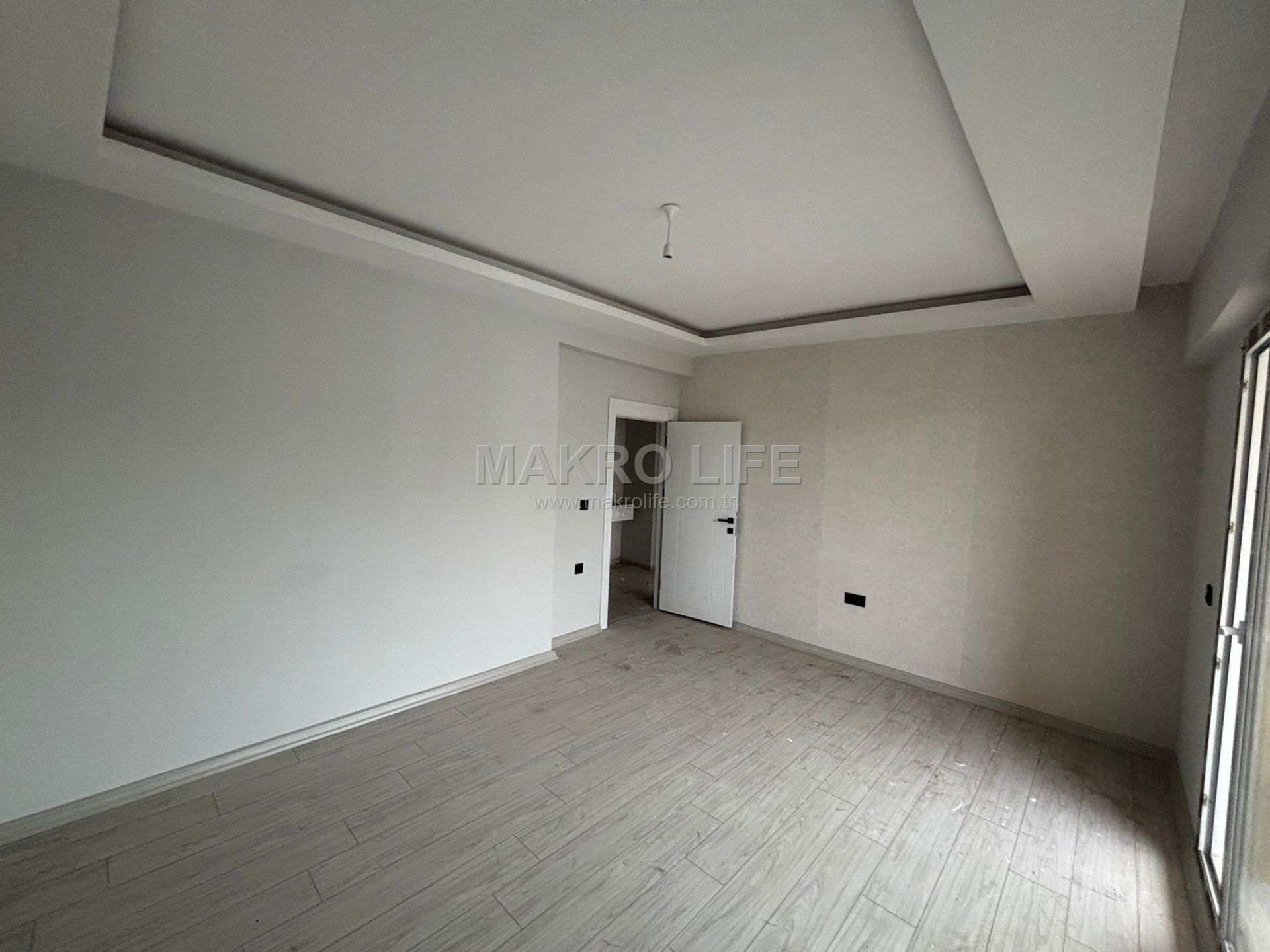 MAKRO LİFE AHMET KAYA CADDESİ ÜZERİ SIFIR BÜYÜK TİP 2+1 SATILIK DAİRE SATIYOR