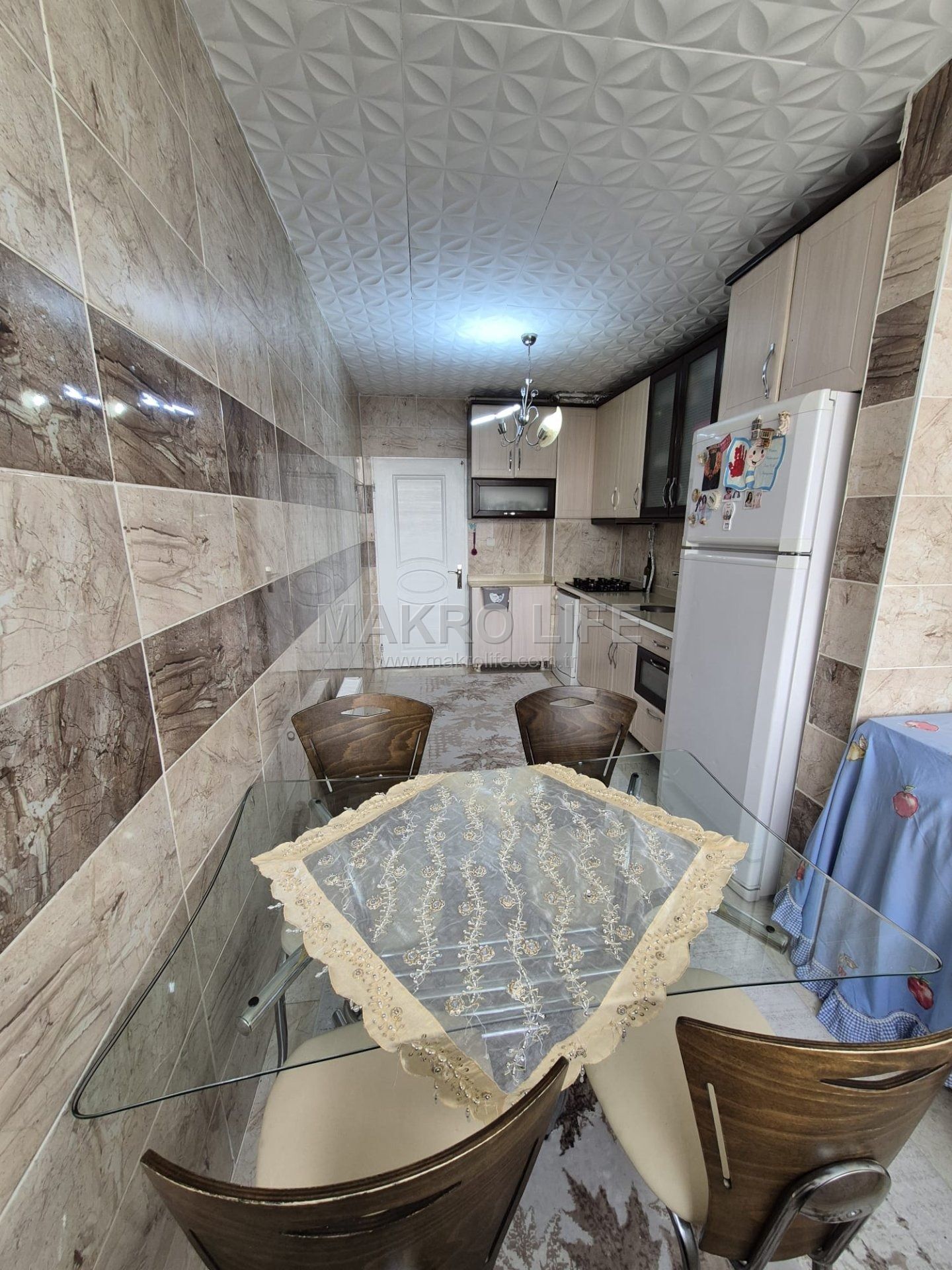 SEYRANTEPE TOPLU KONUT 3+1 FULL BAKIMLI FIRSAT DAİRE