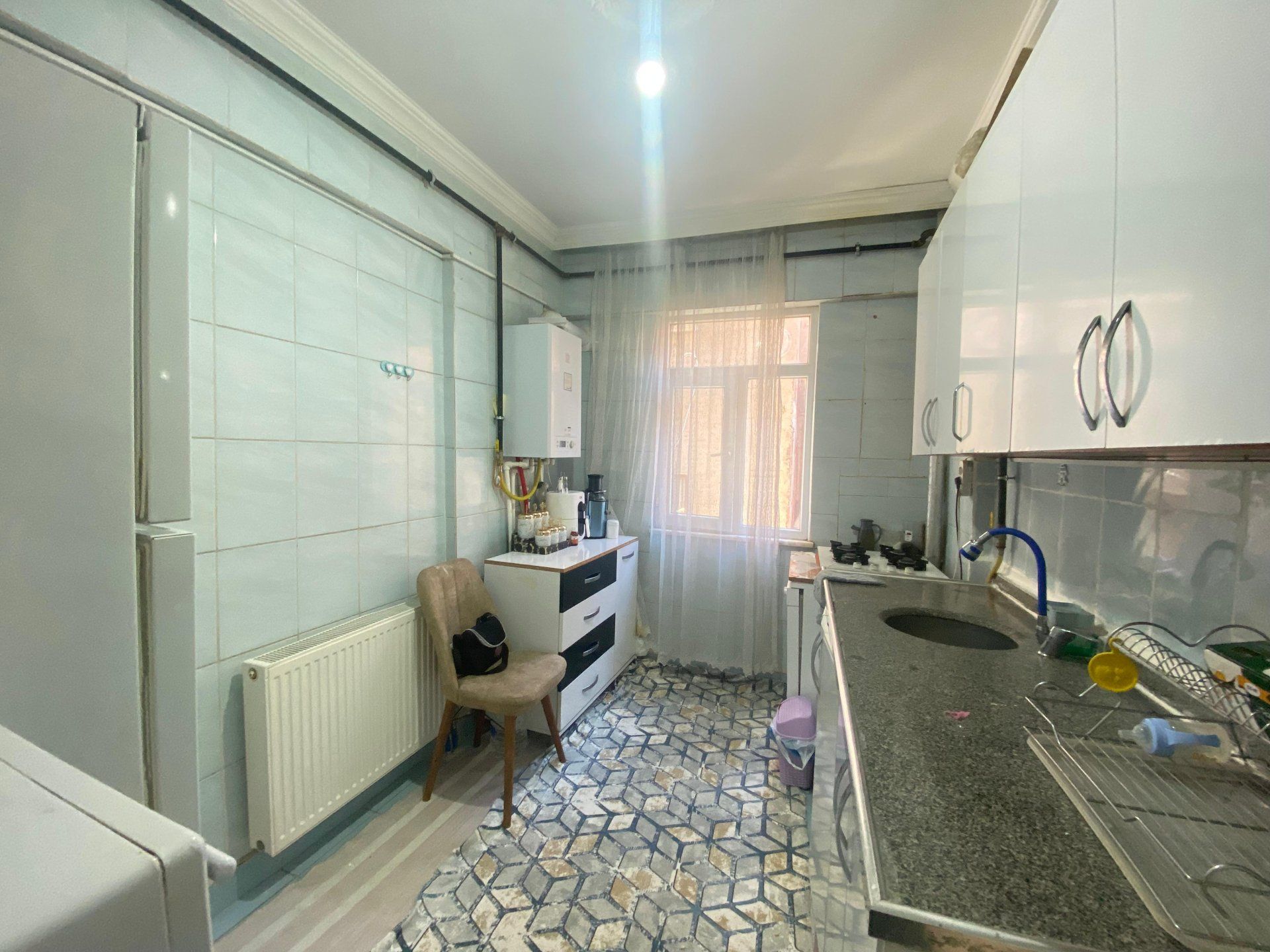 KOŞUYOLU PARKI KARŞISI CADDE ÜZERİ 2+1 BAKIMLI DAİRE