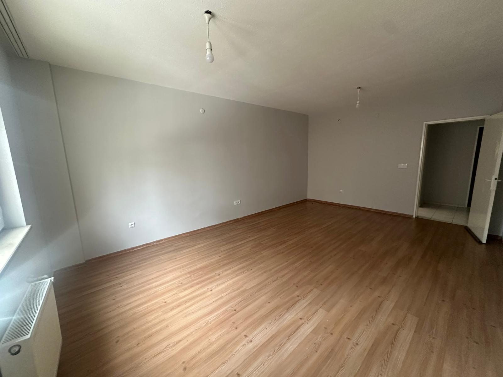 SEYRANTEPE'DE TAŞINMAYA HAZIR MERKEZİ KONUMDA 3+1 SATILIK FIRSAT DAİRE