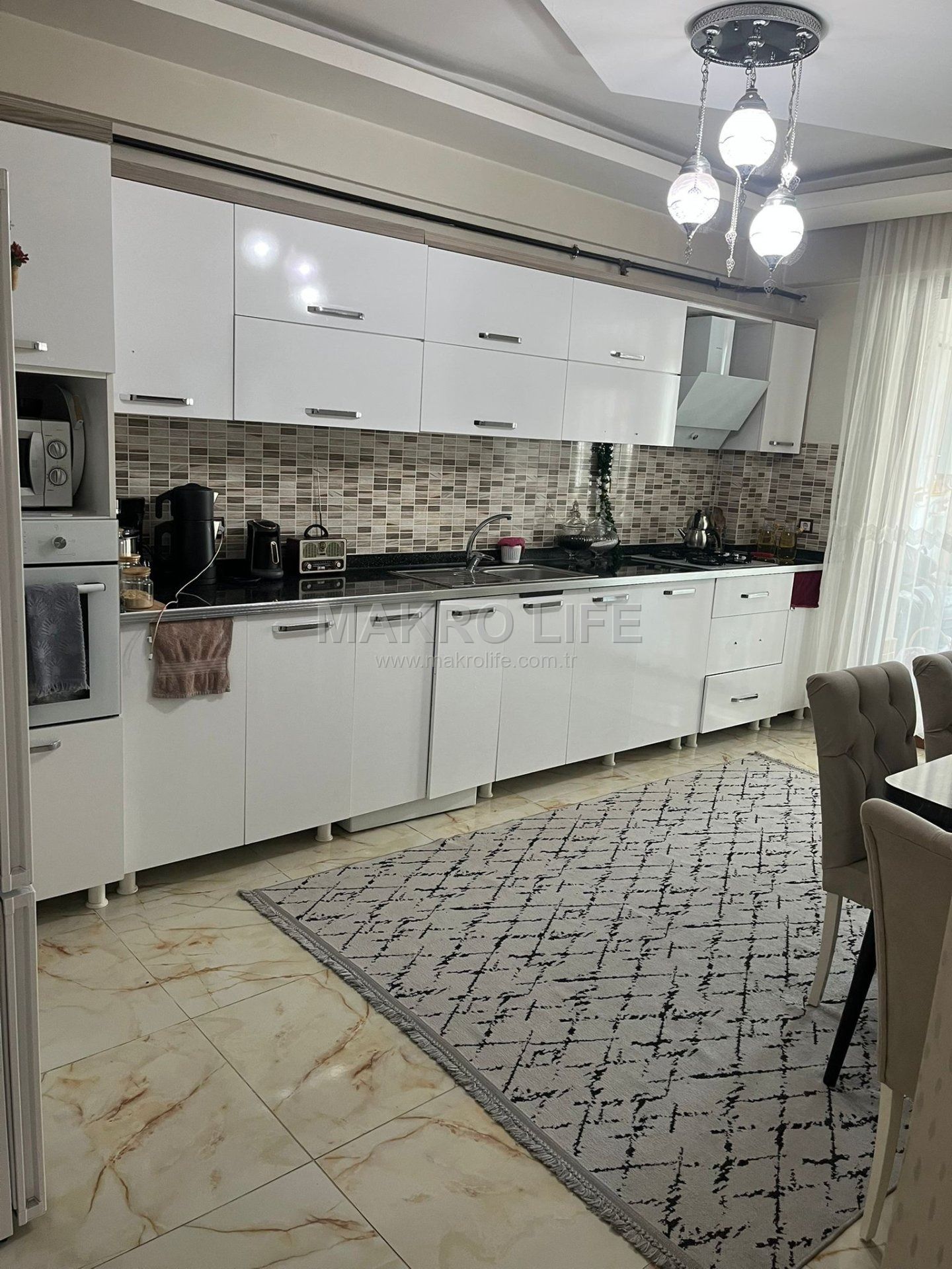 HAVAALANI KAVŞAĞINDA ACİL SATILIK 3+1 DAİRE