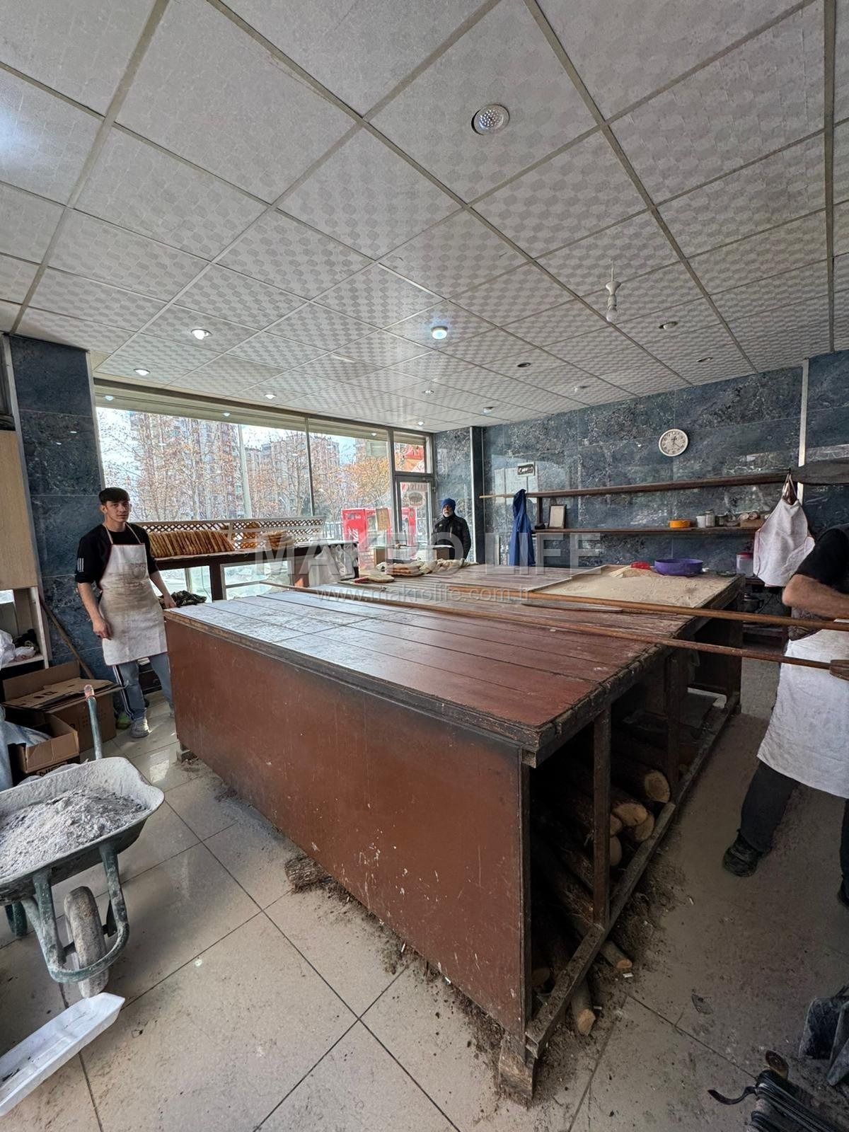 DİCLEKENTTE DEVREN SATILIK EKMEK FIRINI