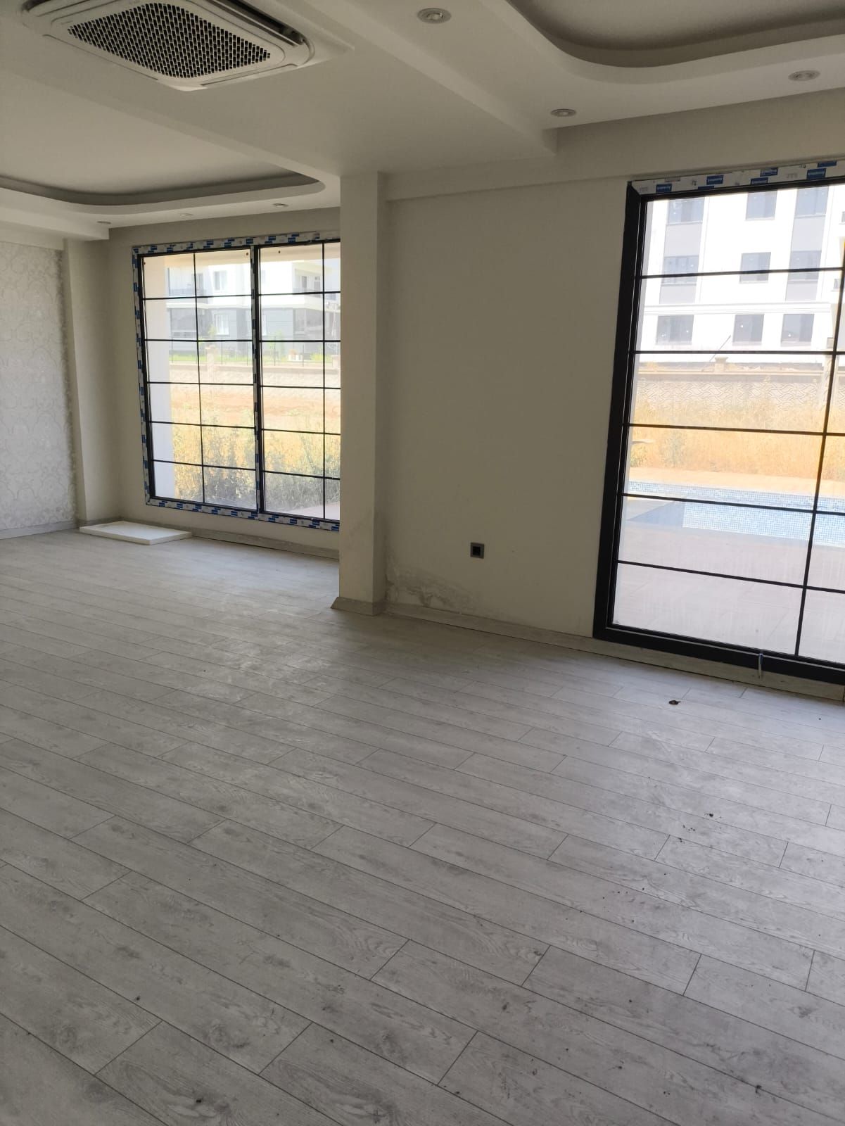 MAKRO LİFE GAYRİMENKUL'DEN 450 EVLER CİVARI SATILIK LÜKS TRİPLEX VİLLA