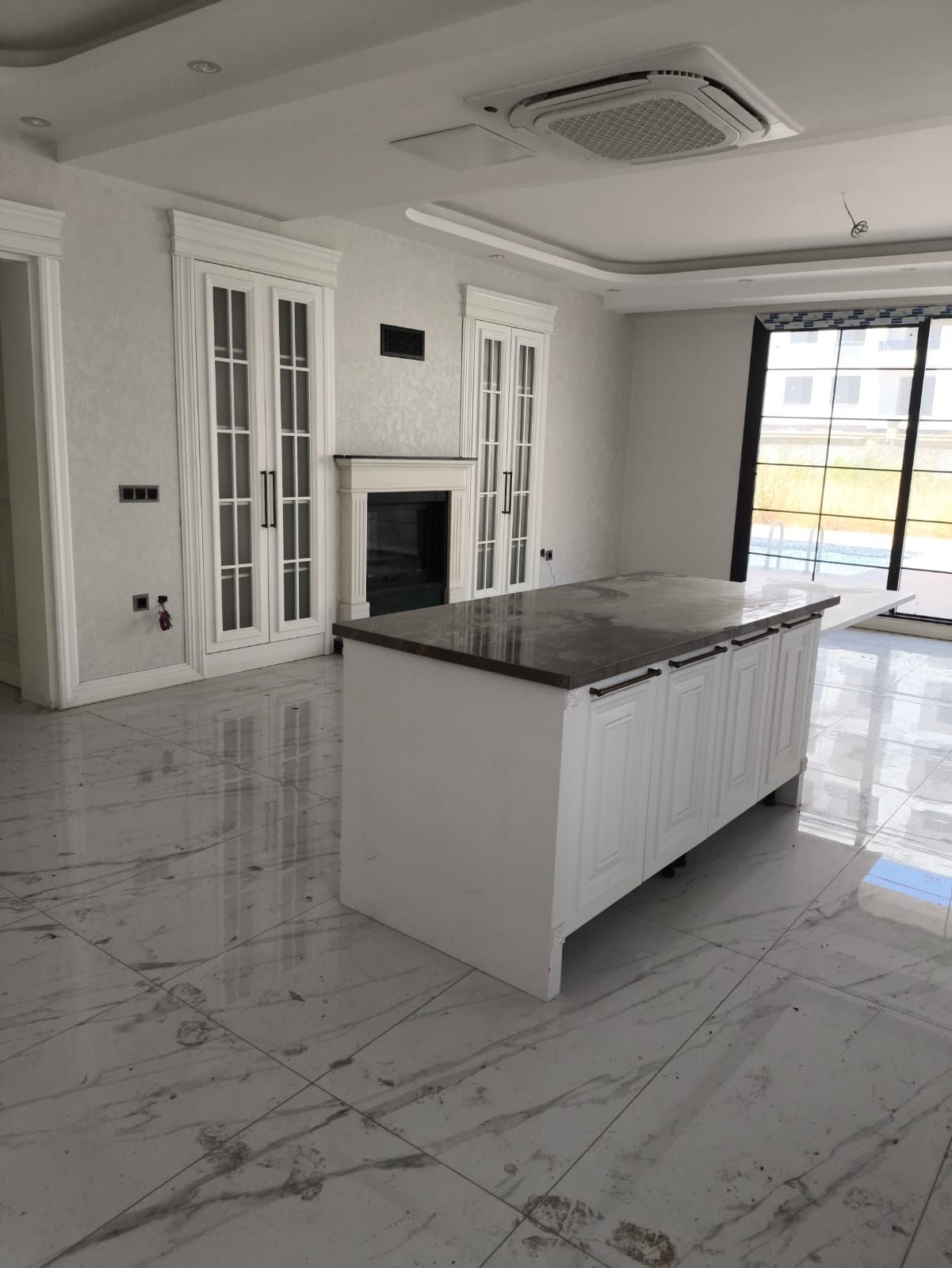 MAKRO LİFE GAYRİMENKUL'DEN 450 EVLER CİVARI SATILIK LÜKS TRİPLEX VİLLA