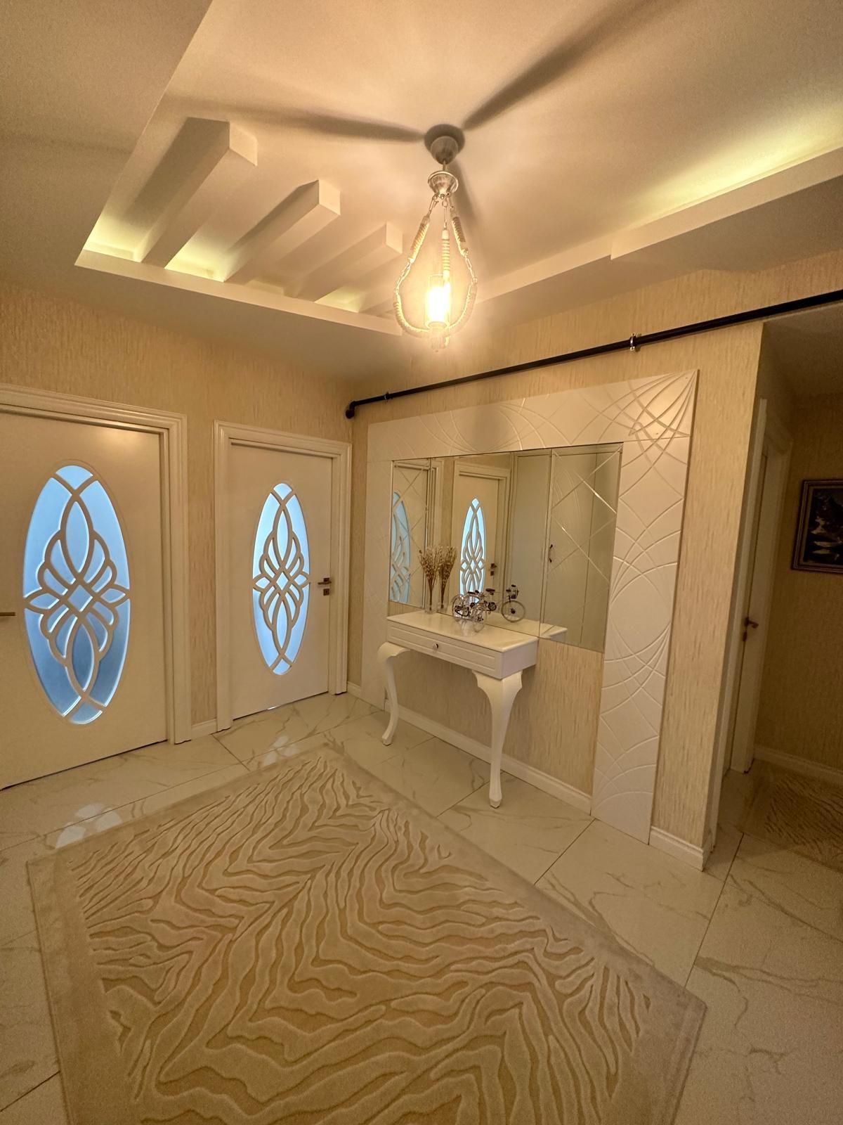 WİNSTOWN CİVARI SATILIK 3,5+1 FIRSAT DAİRE