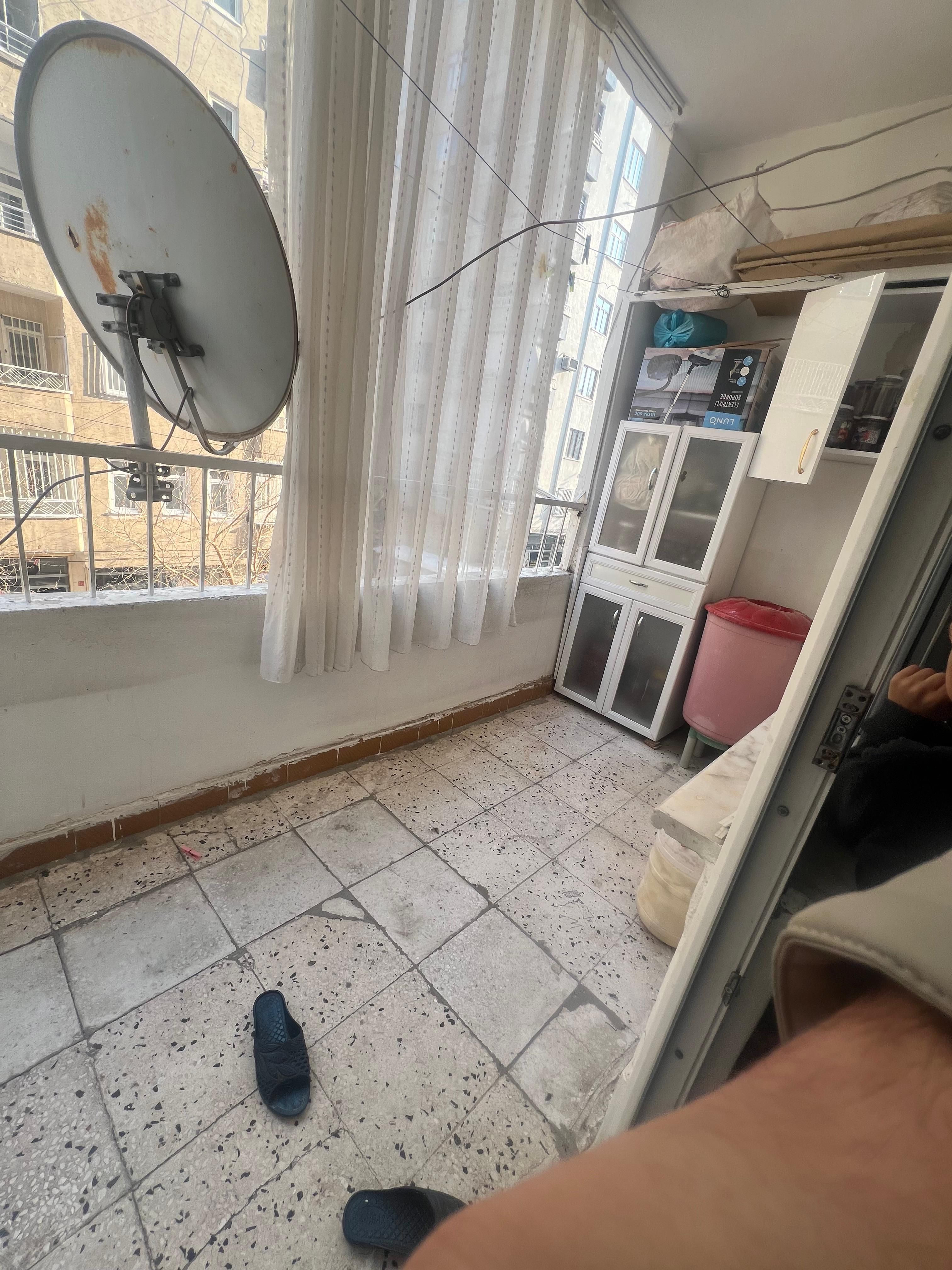 POLİS OKULU TAN YAPI YAPIŞIĞI SATILIK 3+1 ASANSÖRLÜ DAİRE