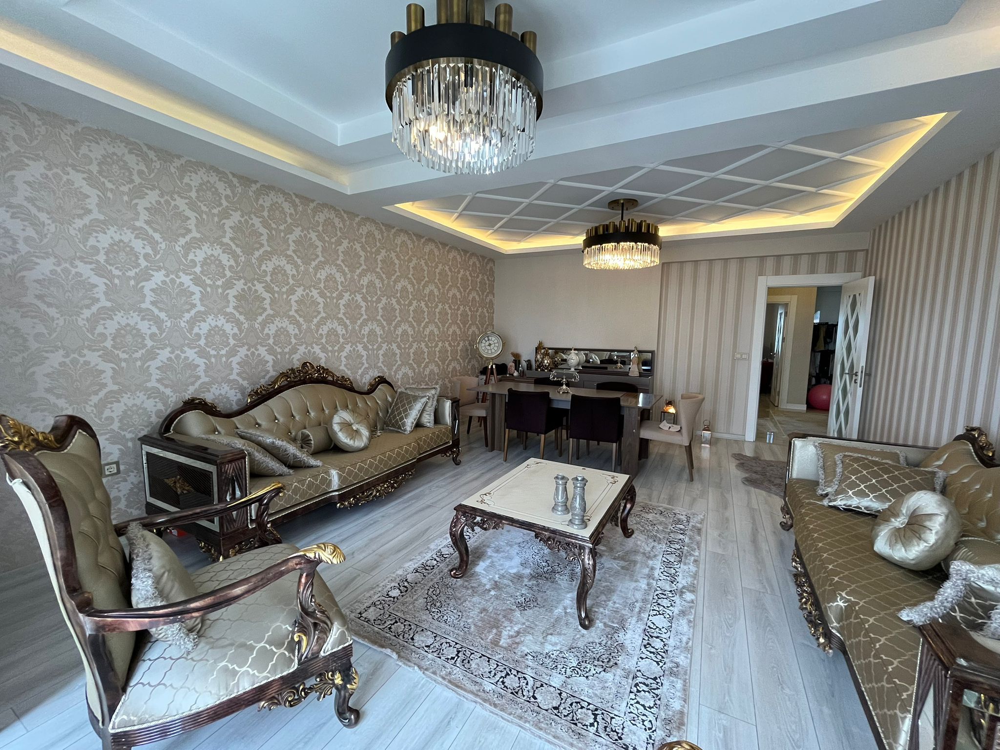 ARAŞTIRMA HASTANESİ YANI HOBİ BAHÇELİ 4+1 SATILIK