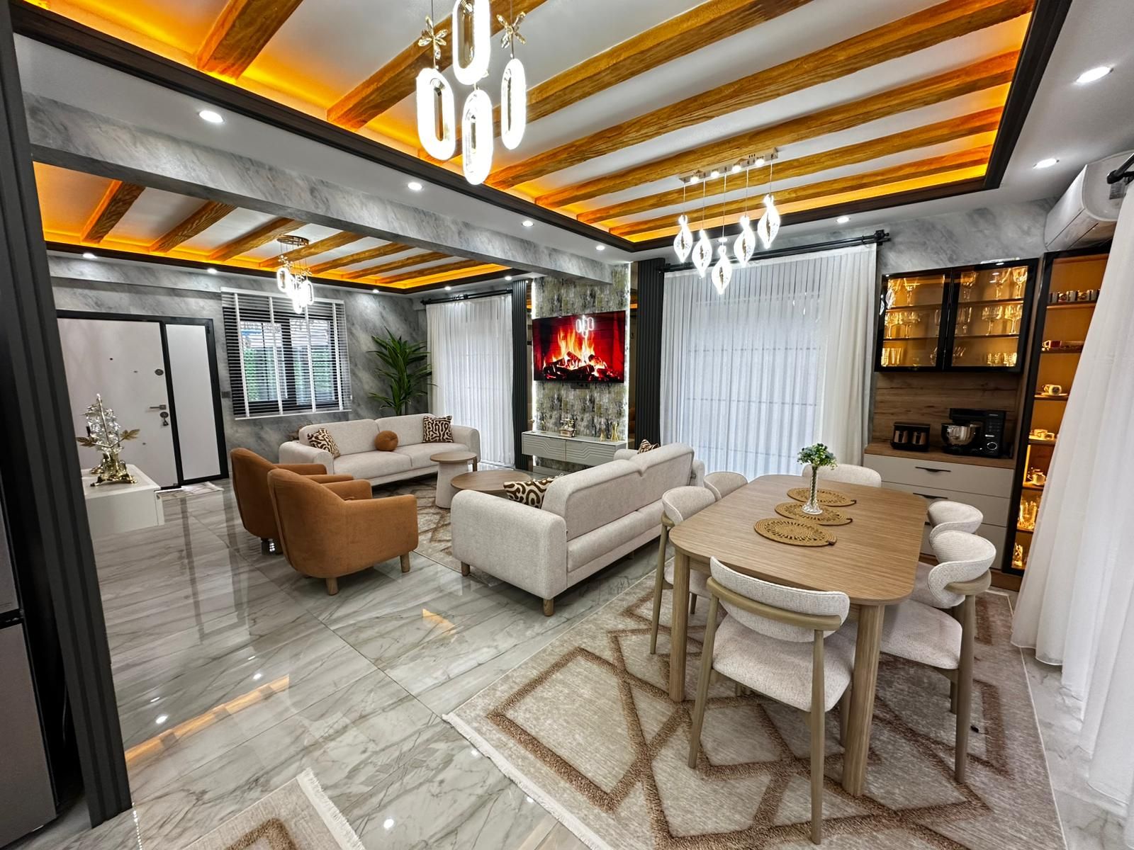 TOPTANCILAR DA DAİRE FİYATINA ACİL SATILIK 4.5+1 TRİPLEX VİLLA