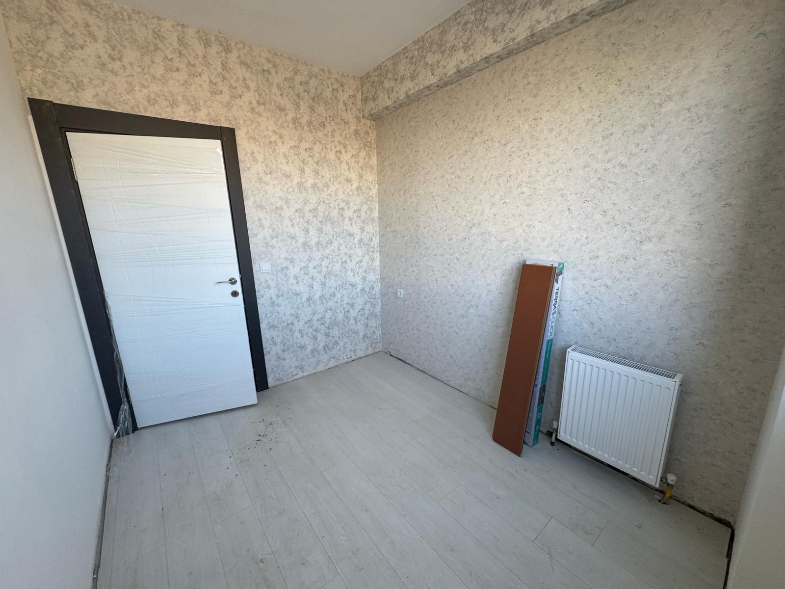 TEKNO KENT ARKASINDA TAKASA AÇIK 2+1 SATILIK DAİRE