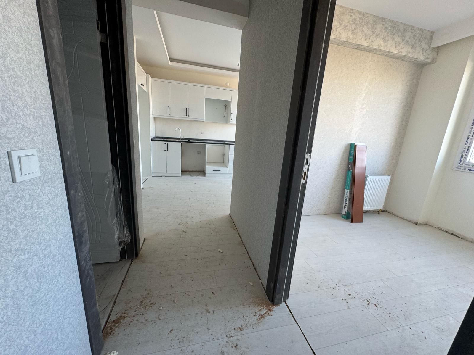TEKNO KENT ARKASINDA TAKASA AÇIK 2+1 SATILIK DAİRE