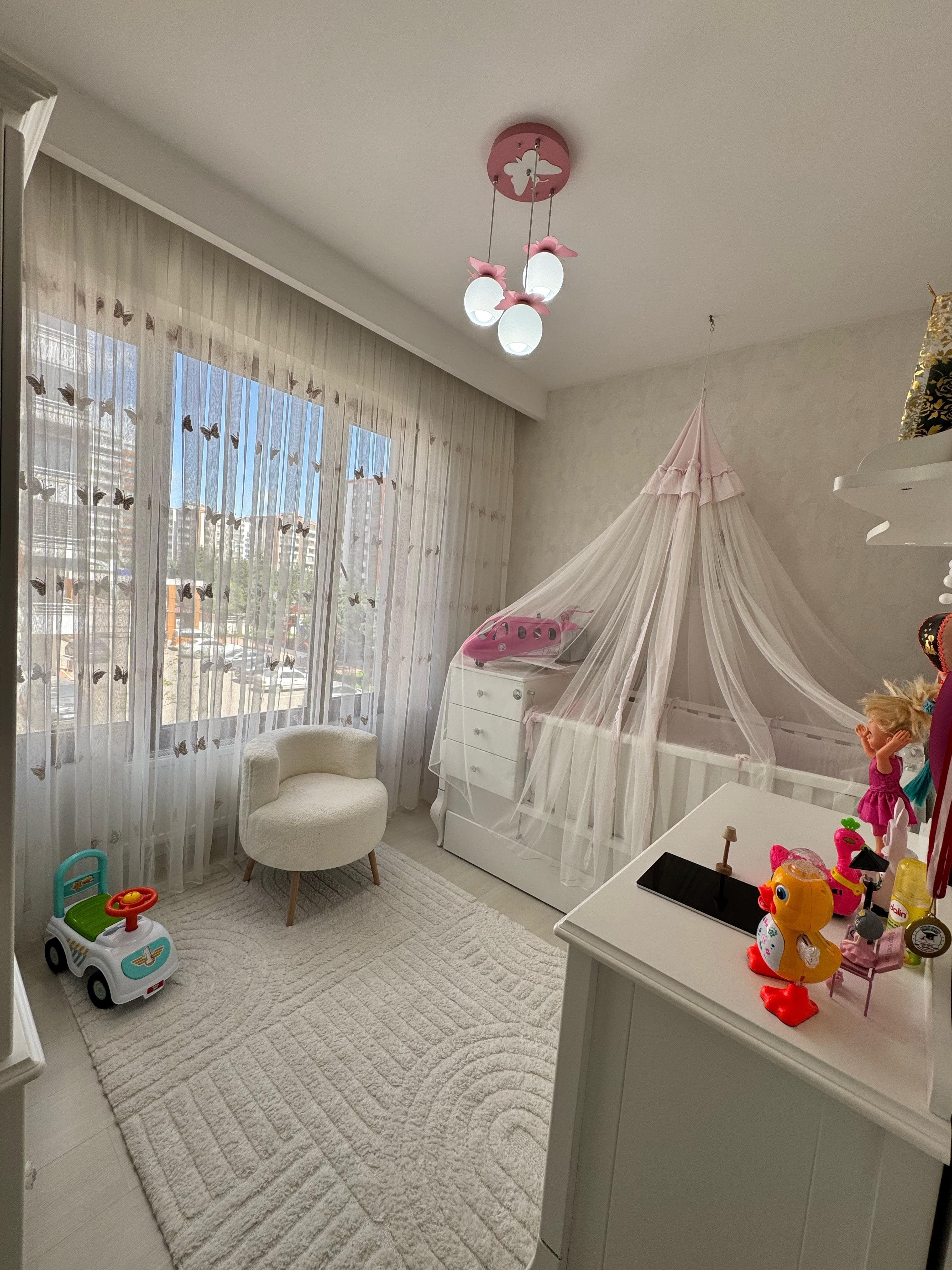75.CD ÜZERİ FULL MASRAFLI ACİL SATILIK 4+1 DAİRE!