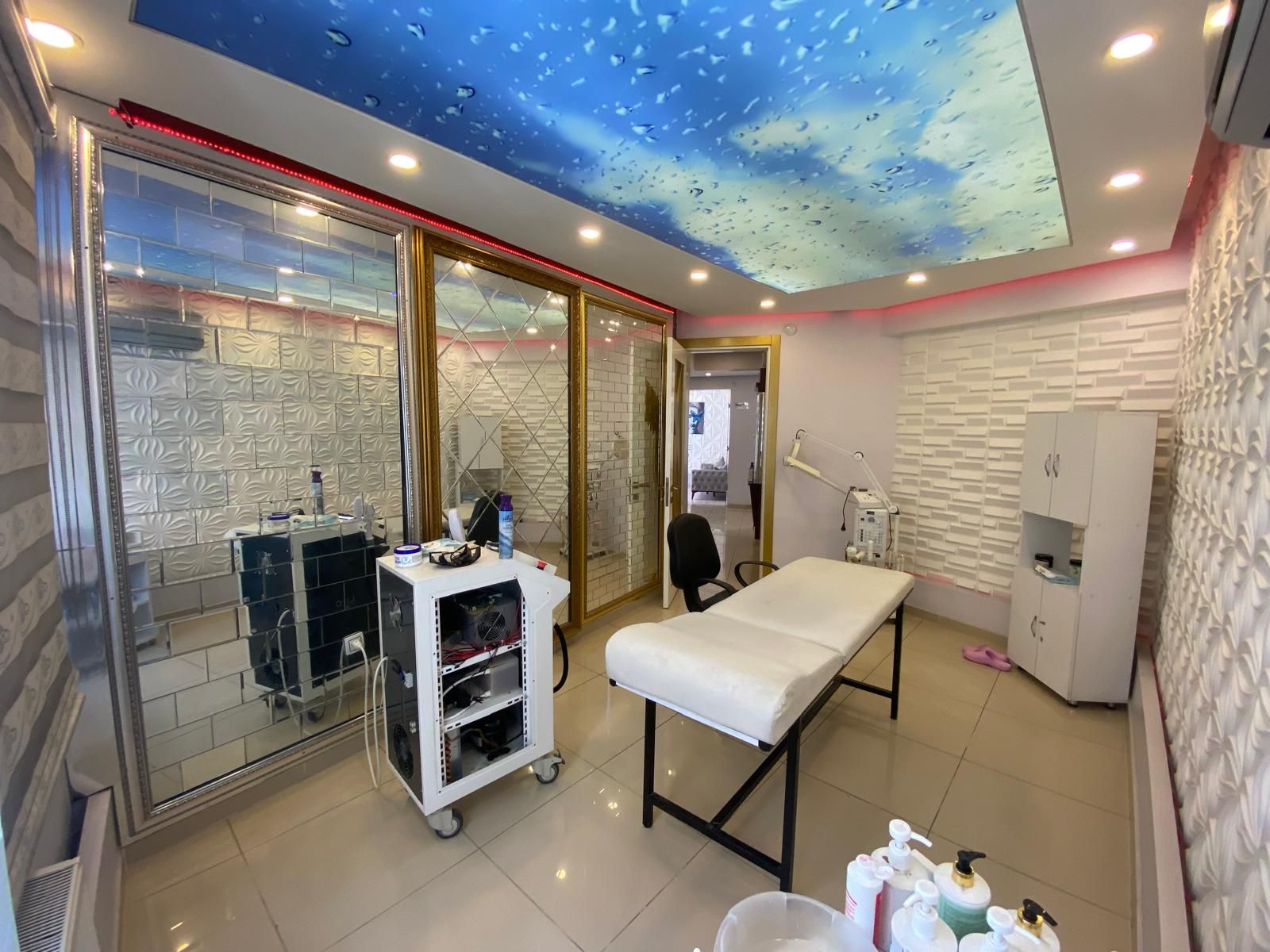 OFİS GEVRAN CADDESİNE YÜRÜME MESAFESİNDE SATILIK 3+1