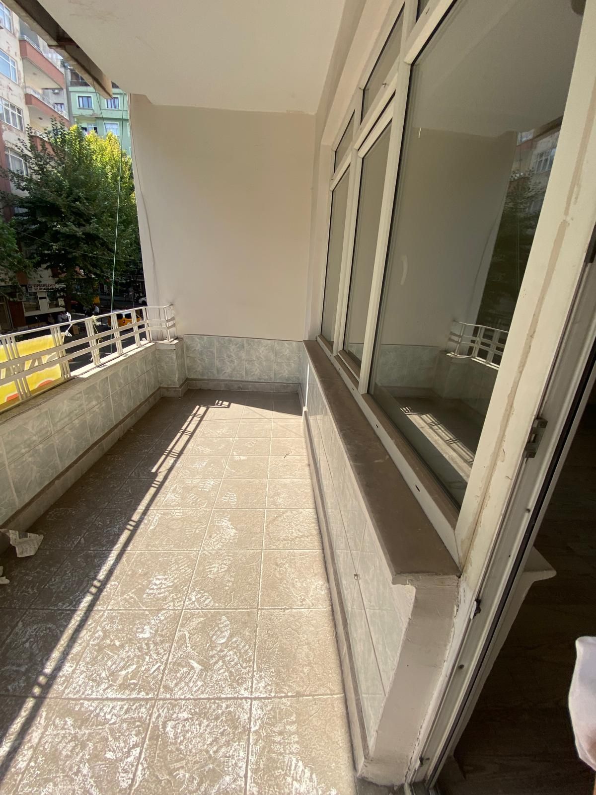 OFİS GEVRAN CADDESİNE YÜRÜME MESAFESİNDE SATILIK 3+1 FIRSAT DAİRE