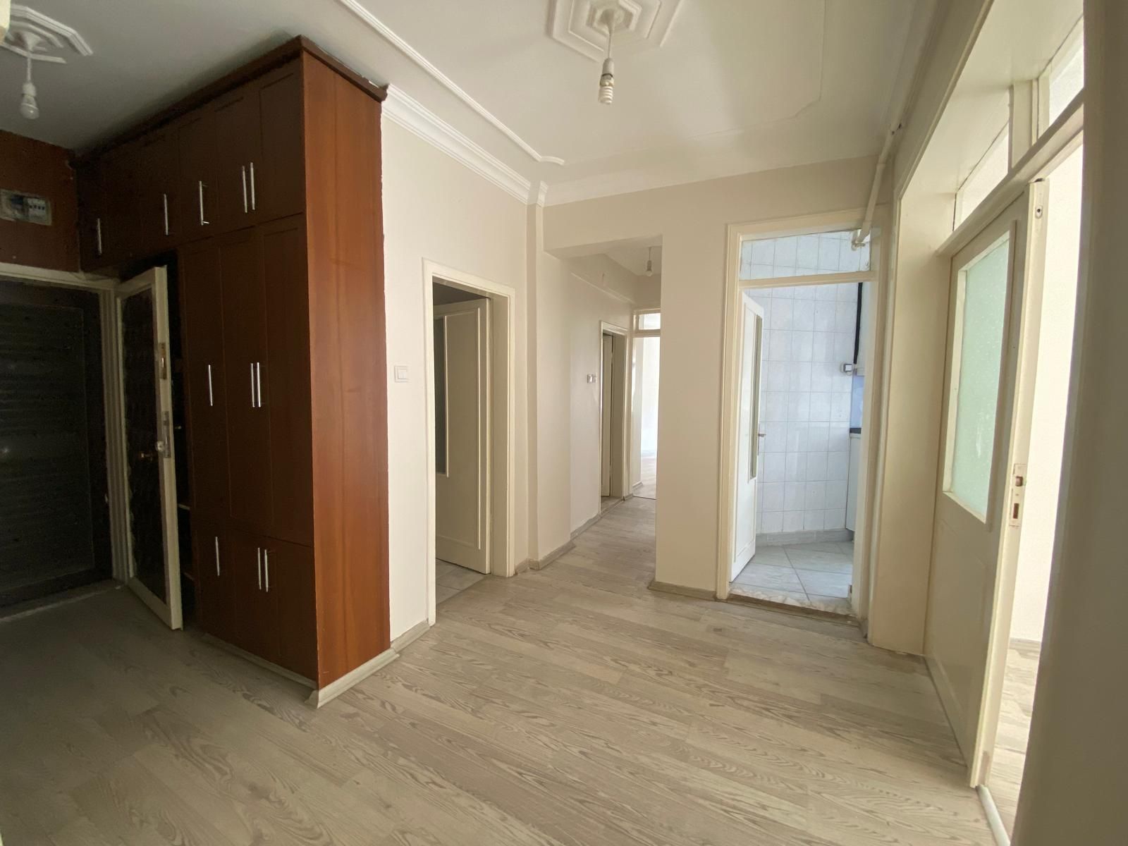 OFİS GEVRAN CADDESİNE YÜRÜME MESAFESİNDE SATILIK 3+1 FIRSAT DAİRE