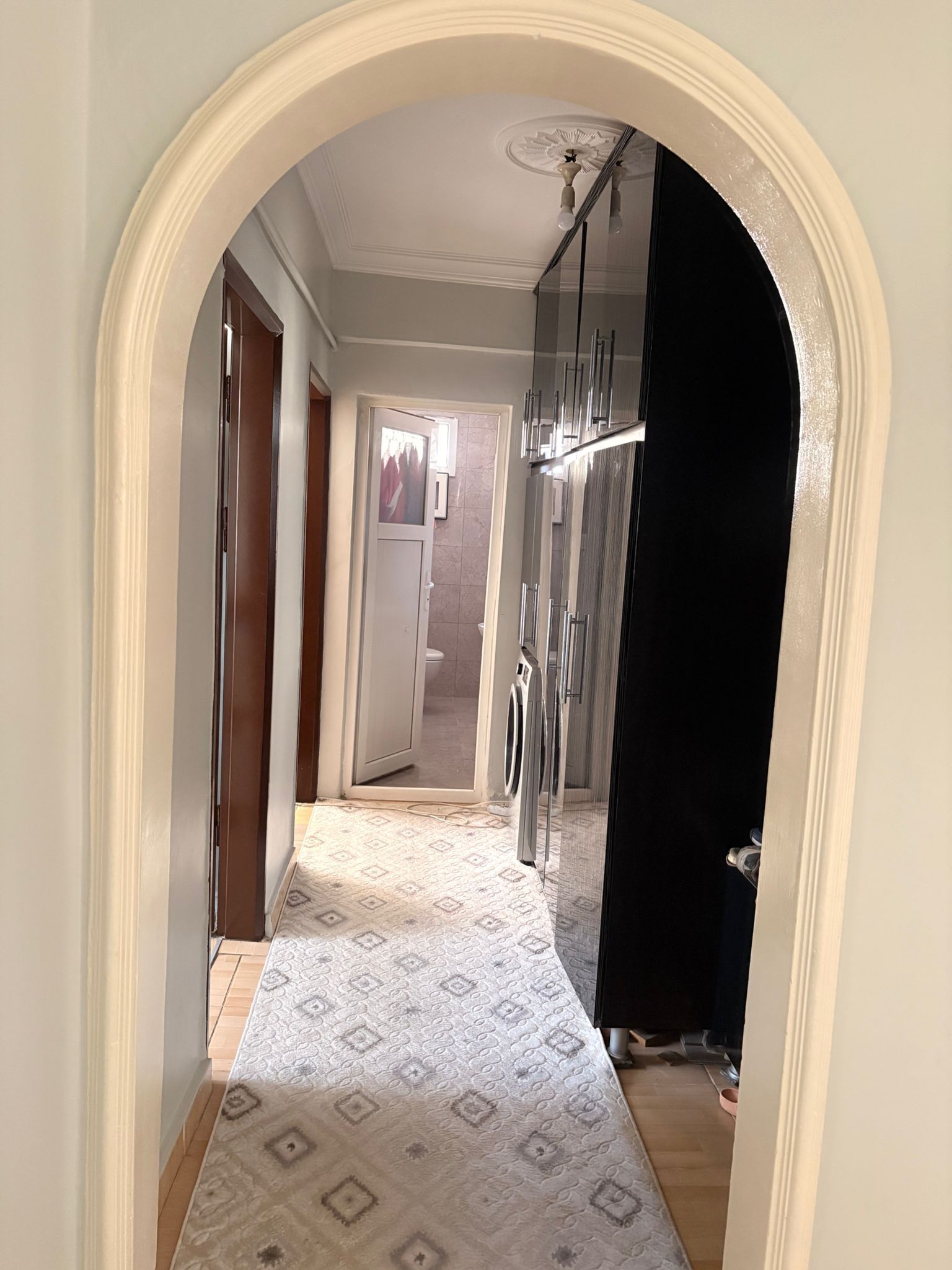 ŞEHİTLİK CADDESİNDE BAKIMLI 3+1 FIRSAT DAİRE