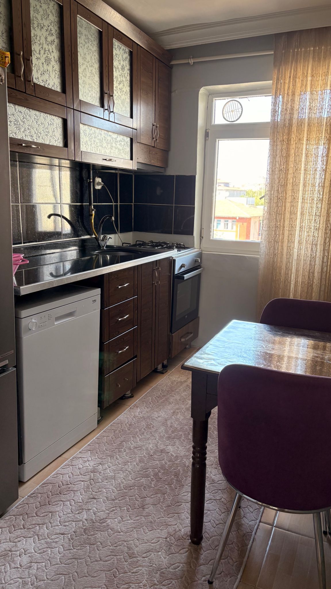 ŞEHİTLİK CADDESİNDE BAKIMLI 3+1 FIRSAT DAİRE