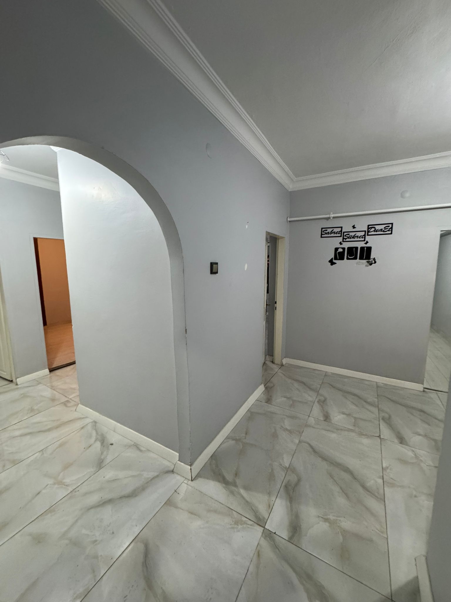 TESİSLER DİŞ HASTANESİ YANINDA SATILIK 3+1 FUL BAKIMLI DAİRE