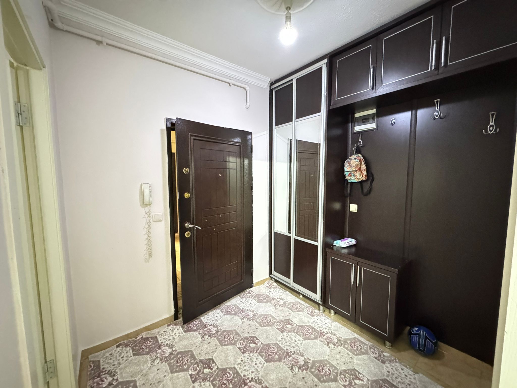 ÜÇKUYULAR 3.ETAP FG TOKİDE ACİL SATILLIK BAKIMLI 2+1 YÜKSEK GİRİŞ
