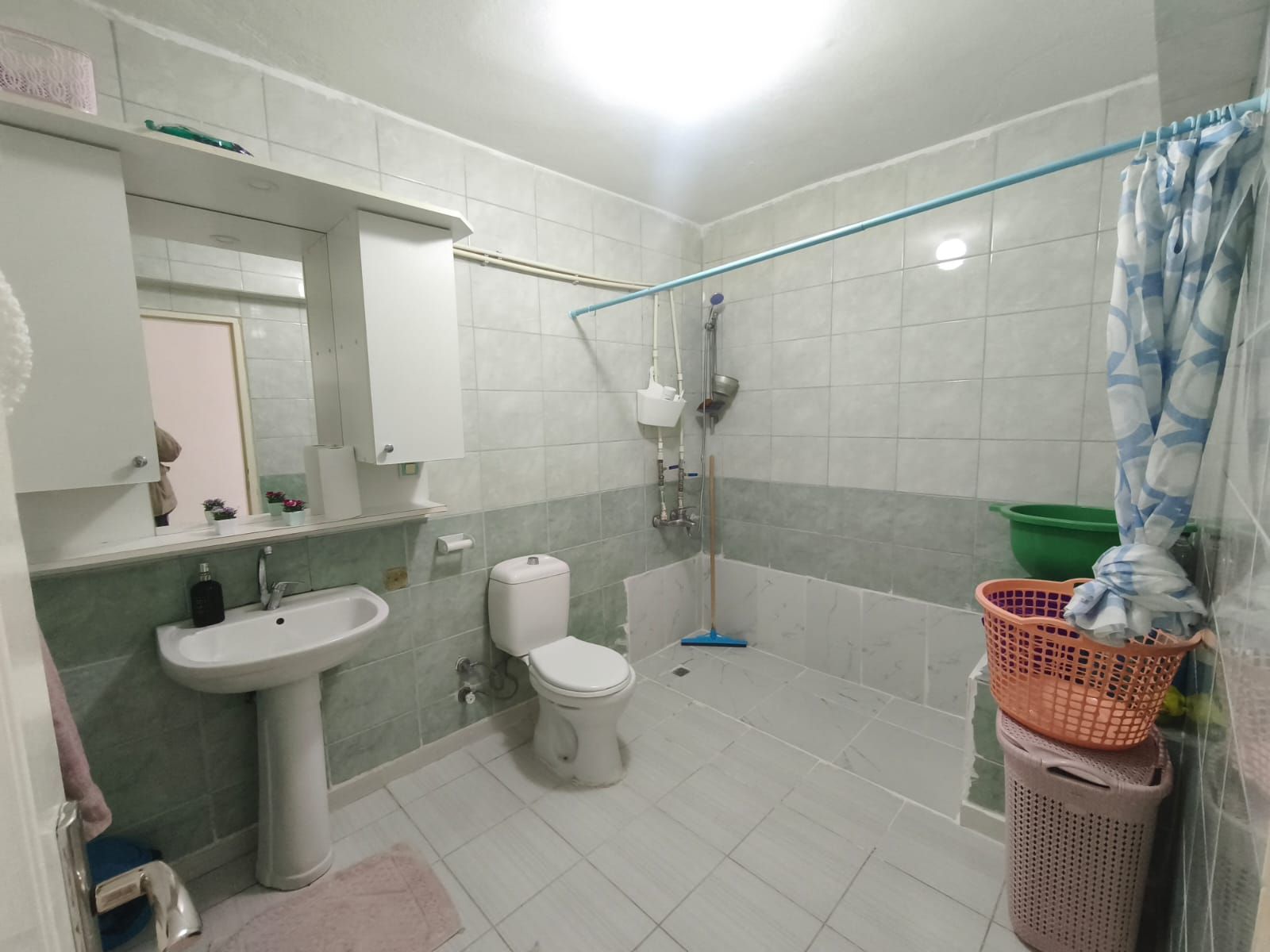 YENİYOL ROBOSKİ PARKI KARŞISI OPET PETROL YANI 3,5+1 SATILIK DAİRE