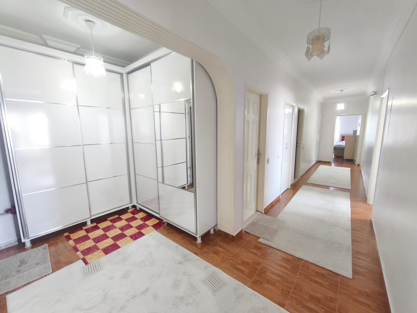 YENİYOL ROBOSKİ PARKI KARŞISI OPET PETROL YANI 3,5+1 SATILIK DAİRE