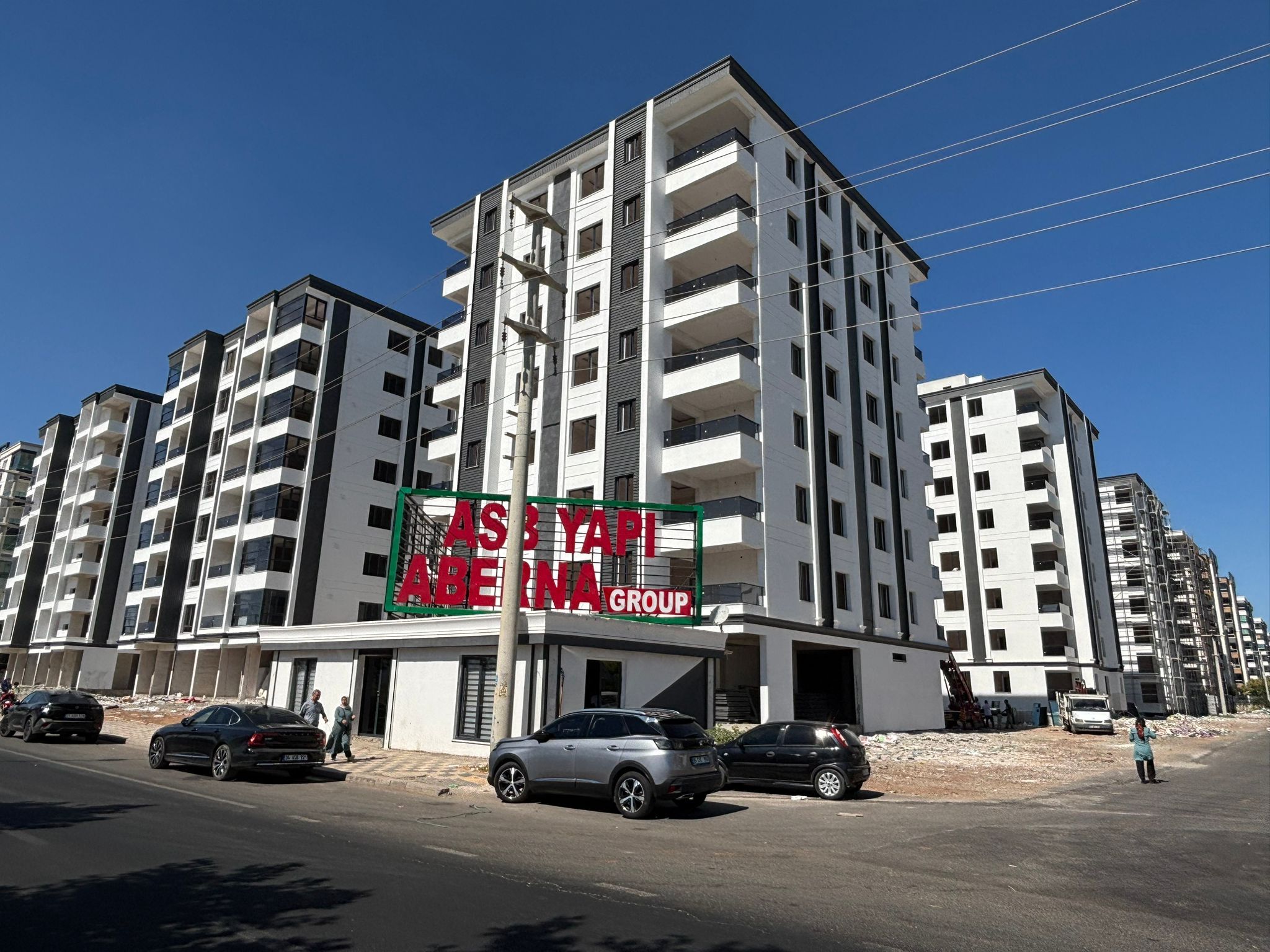 BAĞCILAR NEWROZ ARKASI SİVEREK CADDESİ ÜZERİ SIFIR 2+1 DAİRELER