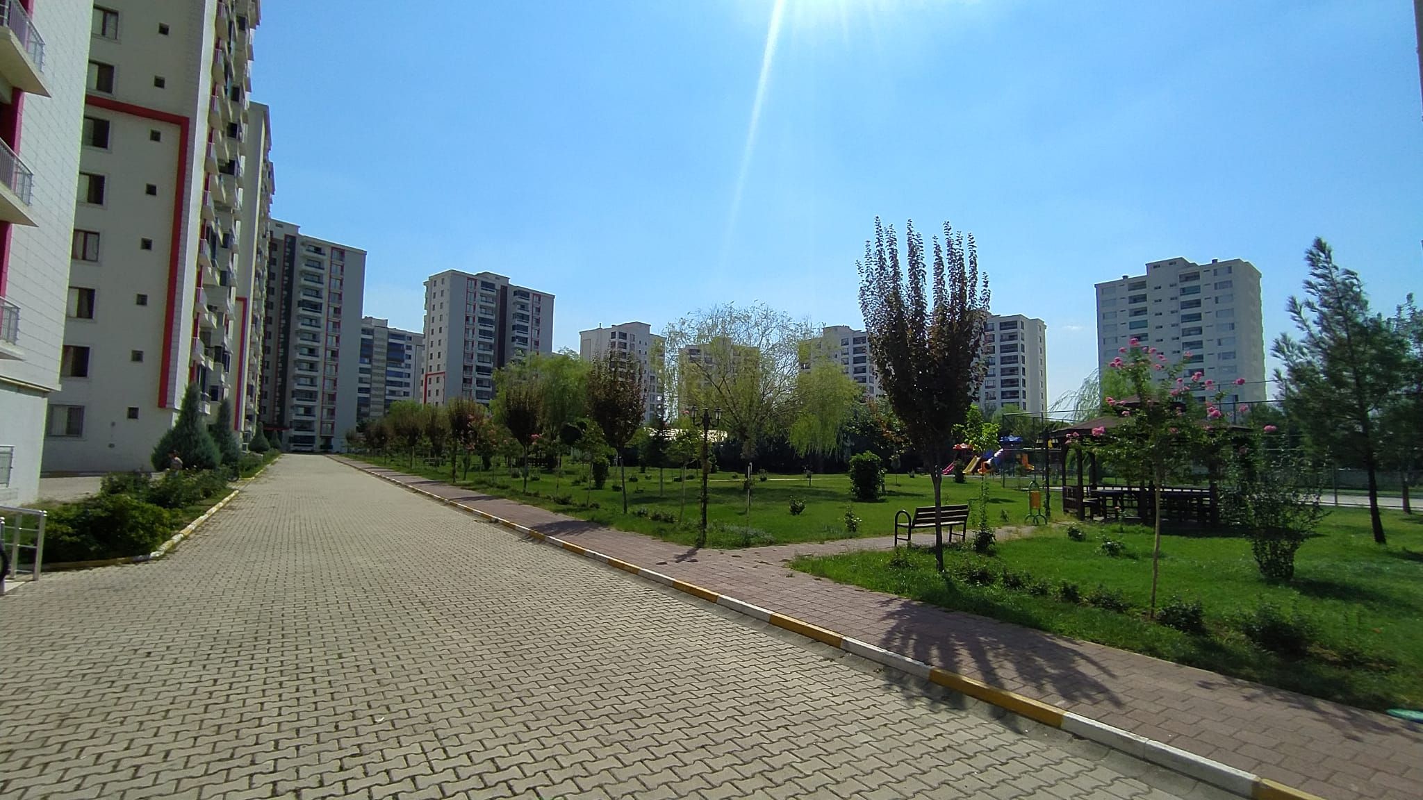 STADYUM KARŞISI 4+1 ULTRA LÜX SATILIK DAİRE