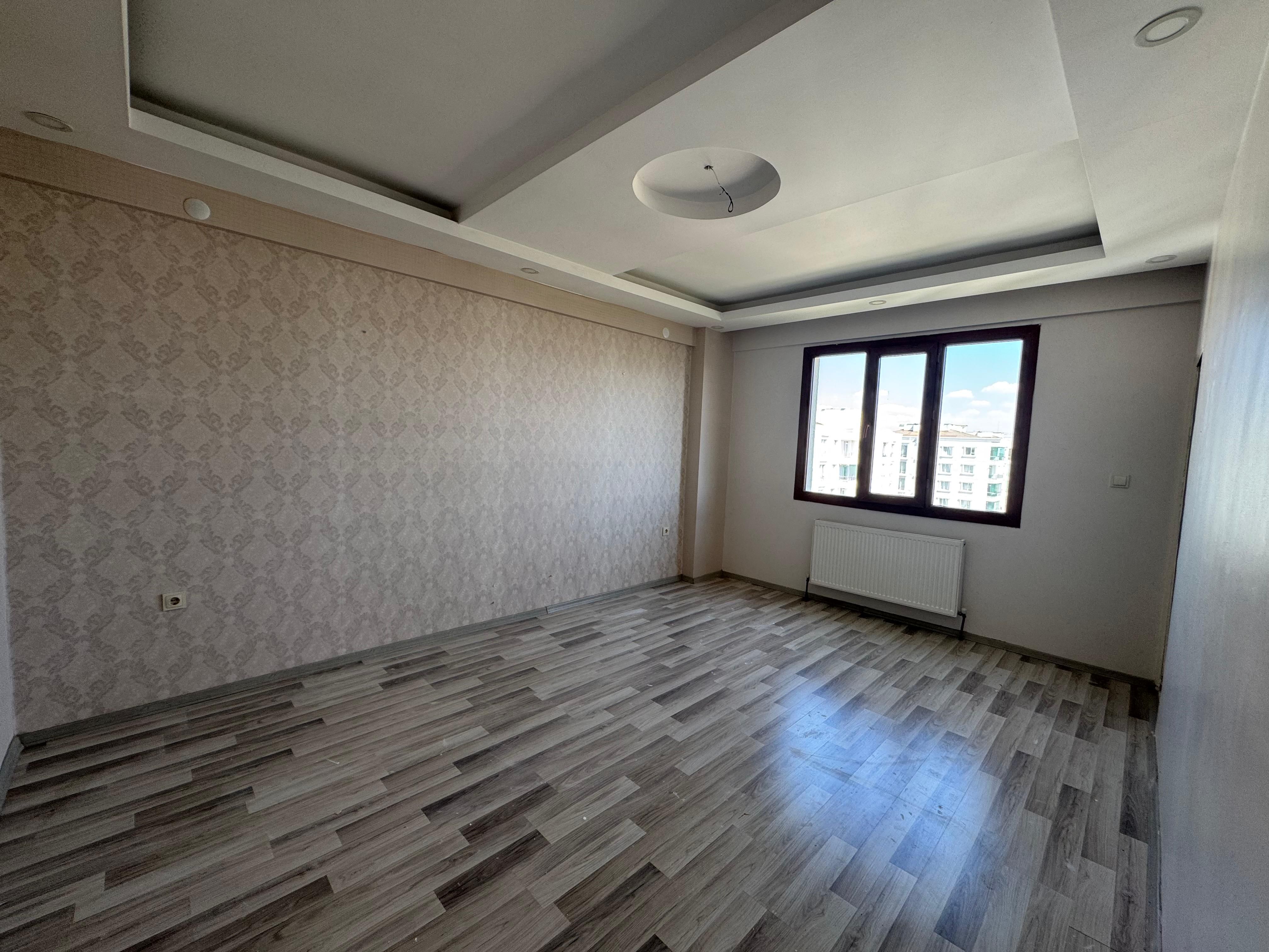 ARAŞTIRMA ARKASI , GENİŞ VE KULLANIŞLI 4+1 SATILIK DAİRE