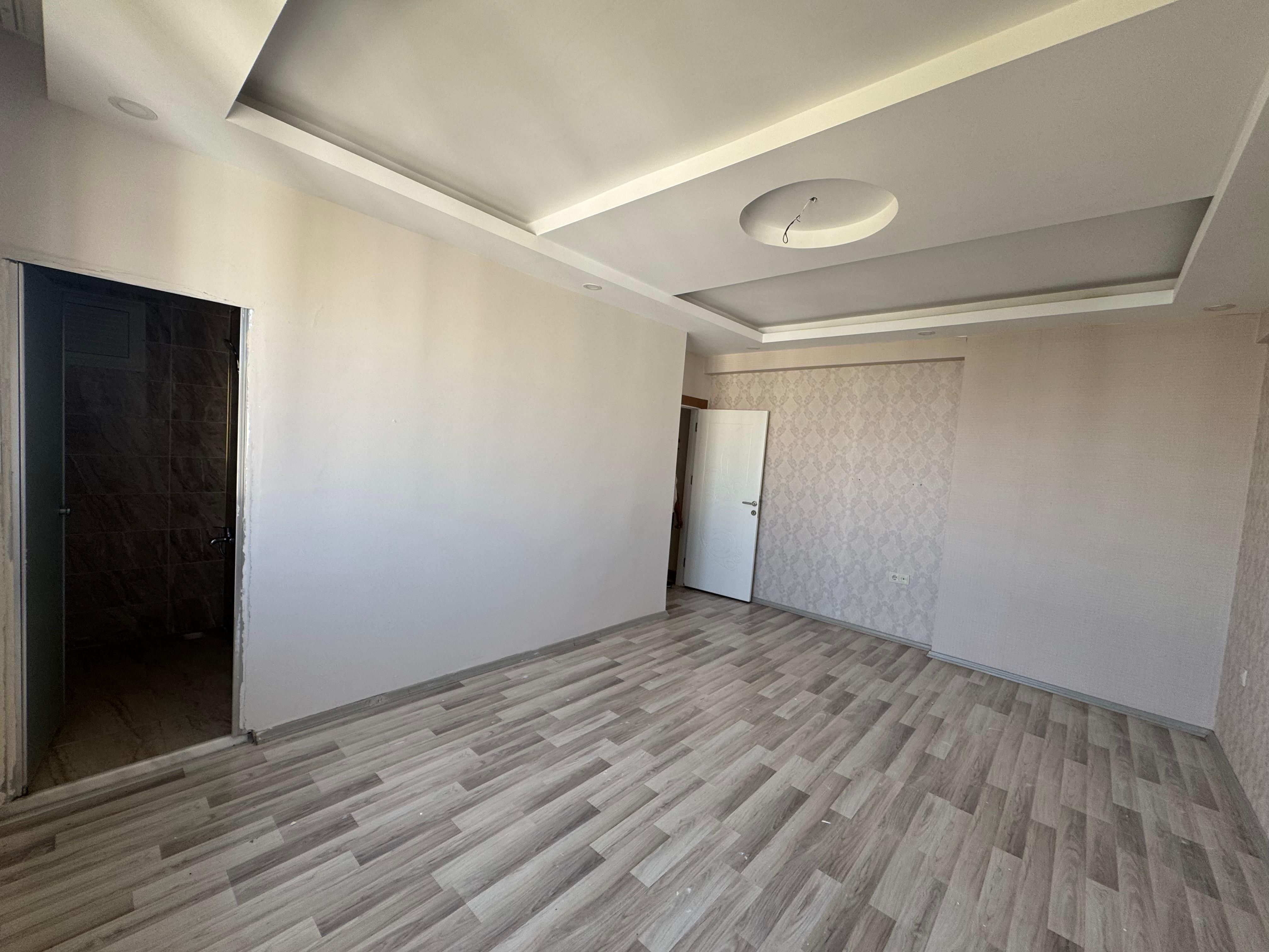 ARAŞTIRMA ARKASI , GENİŞ VE KULLANIŞLI 4+1 SATILIK DAİRE