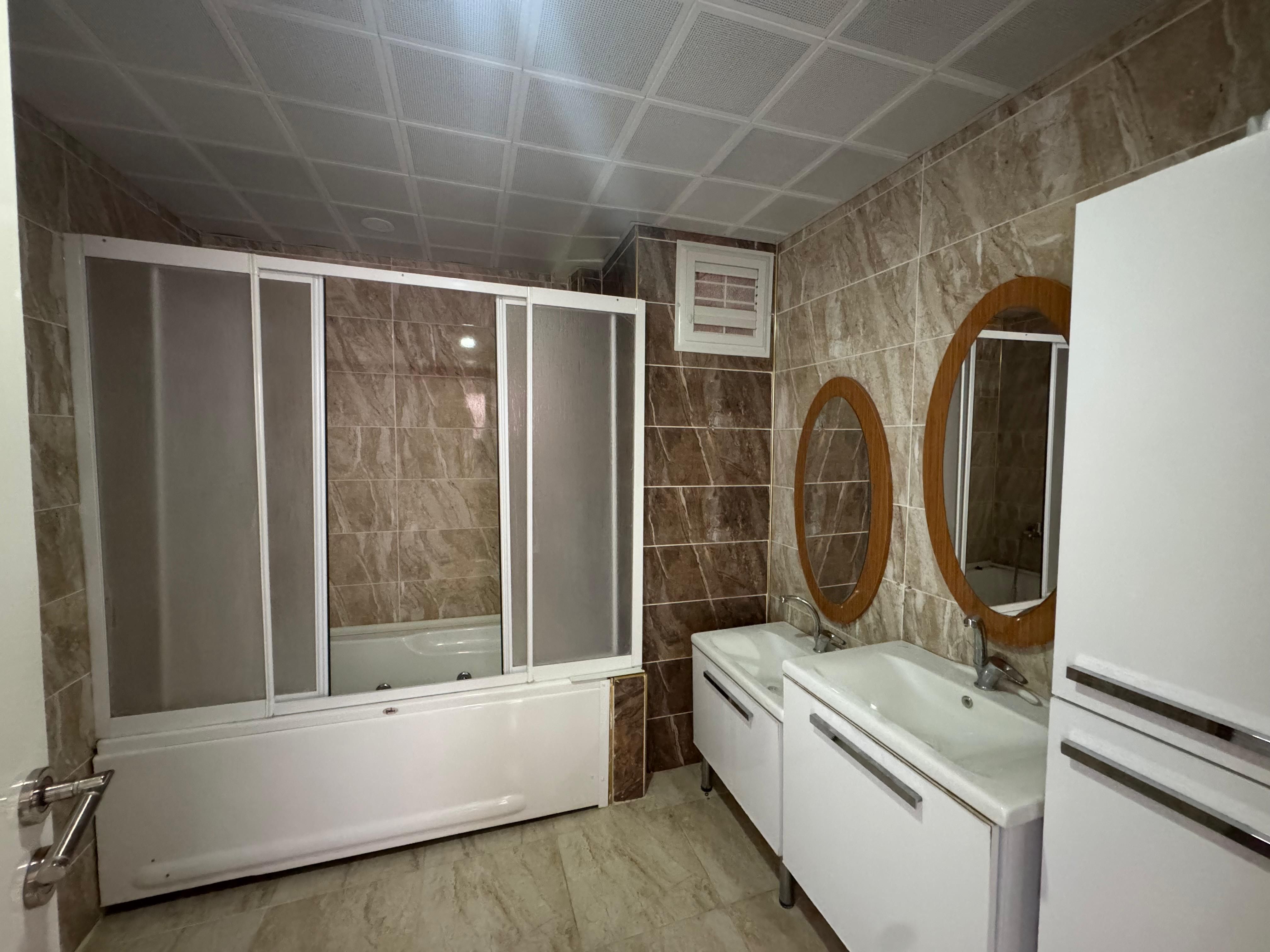 ARAŞTIRMA ARKASI , GENİŞ VE KULLANIŞLI 4+1 SATILIK DAİRE