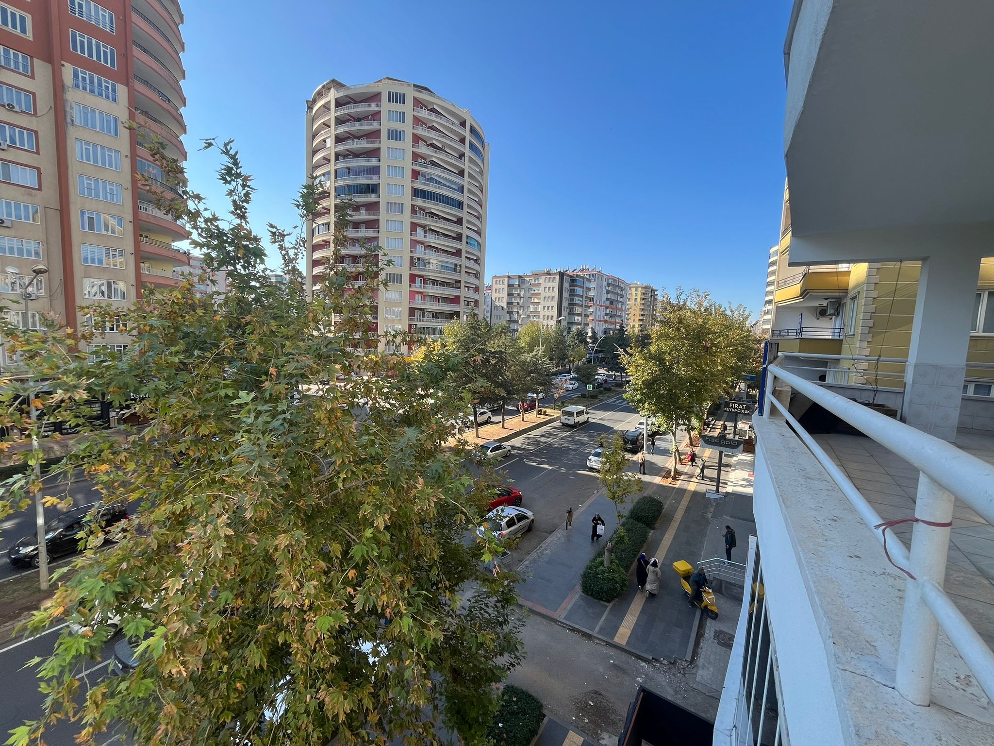 DİCLEKENT MEDYA KAVŞAĞI FIRSAT 3+1 SATILIK DAİRE