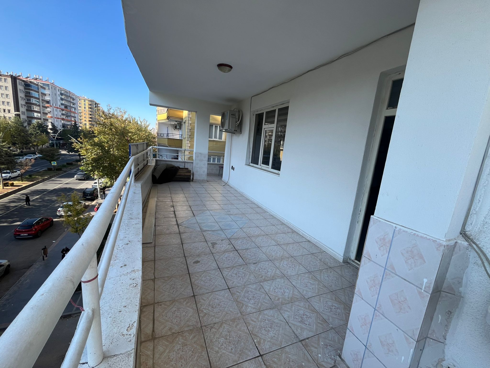 DİCLEKENT MEDYA KAVŞAĞI FIRSAT 3+1 SATILIK DAİRE