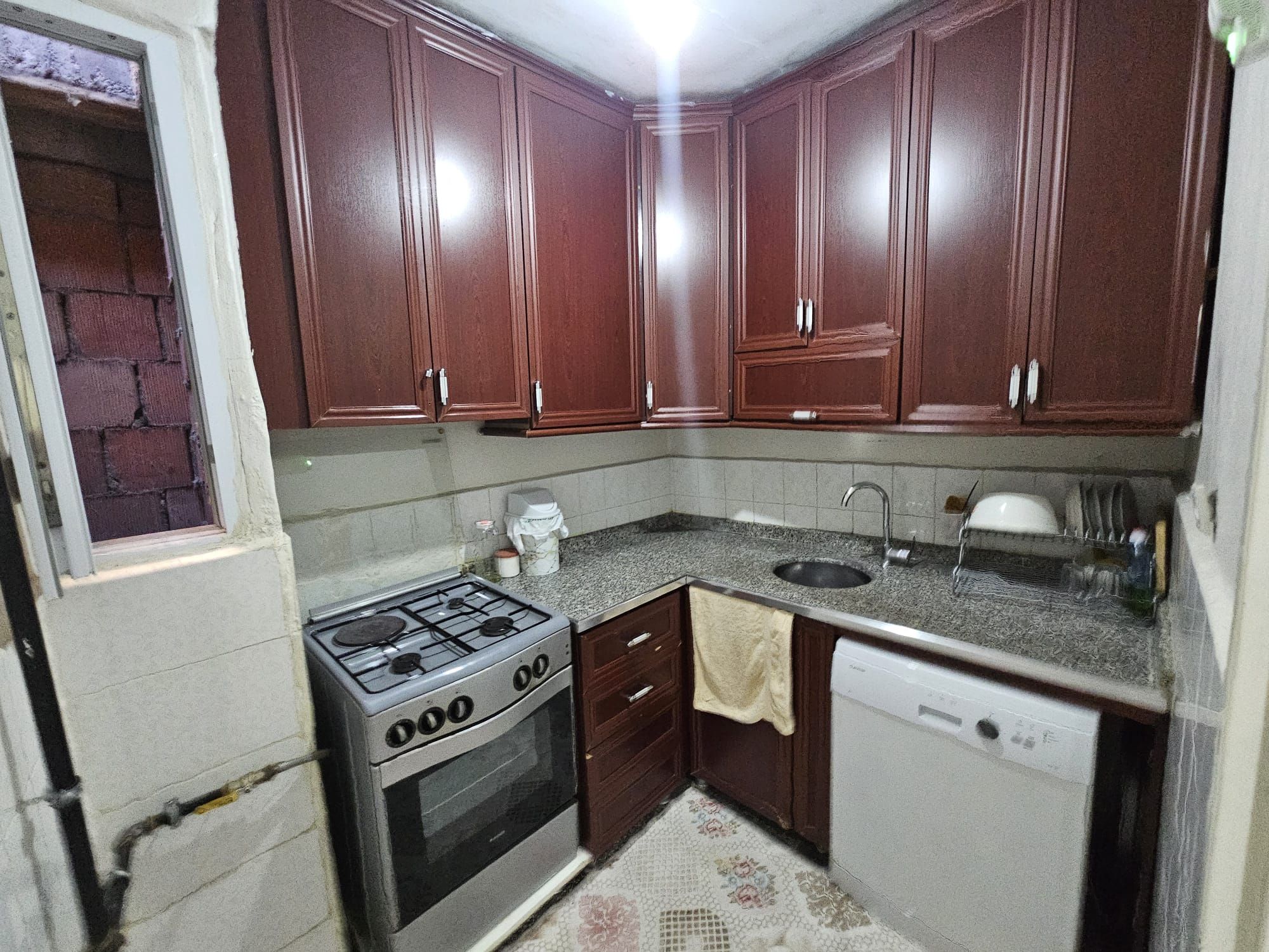 ACİLL!!! KOŞUYOLU ORYIL PETROL CİVARI SATILIK FIRSAT DAİRE