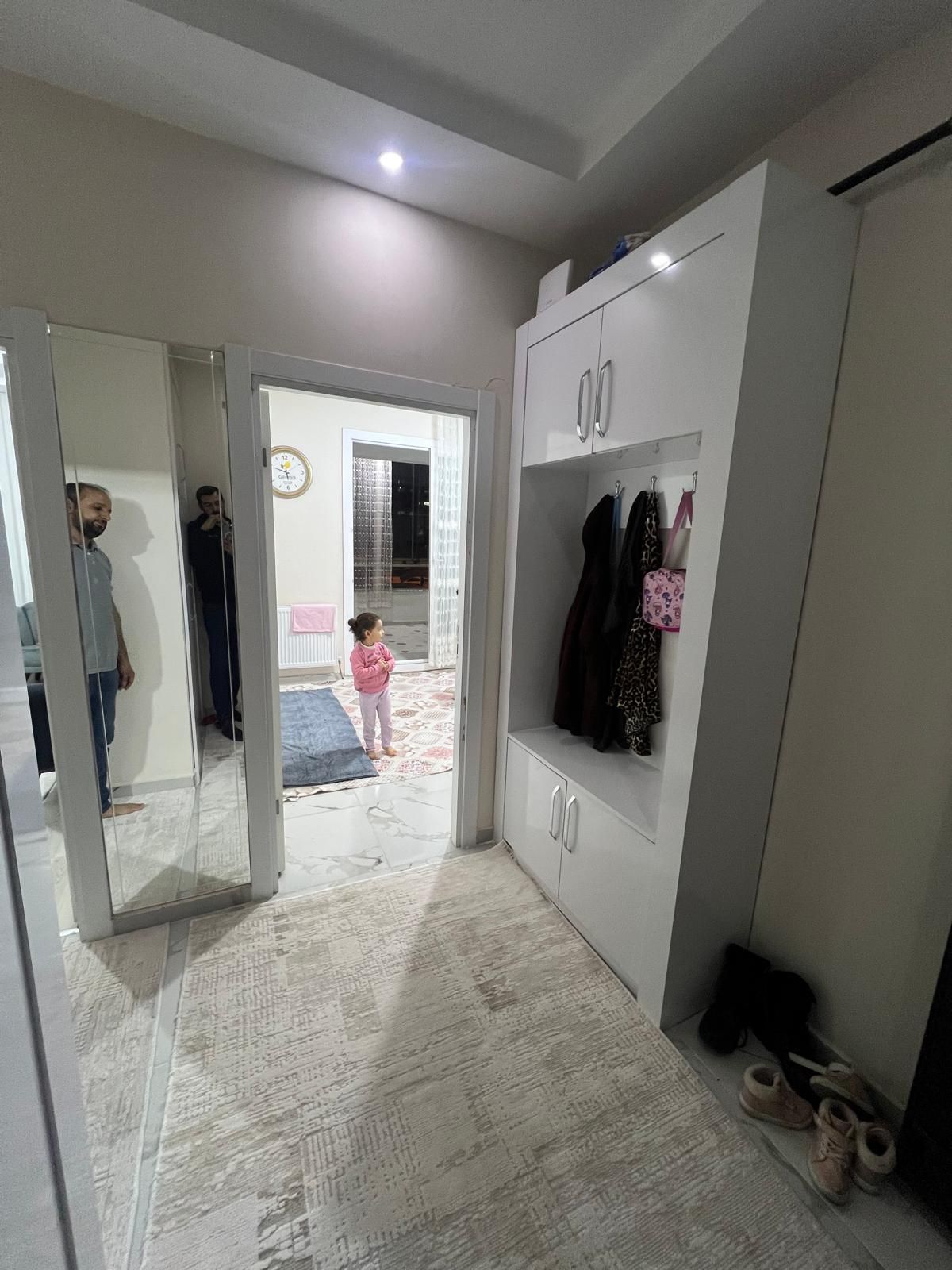 BAĞCILAR HESKİF CADDESİNDE SATILIK 2,5+1 DAİRE