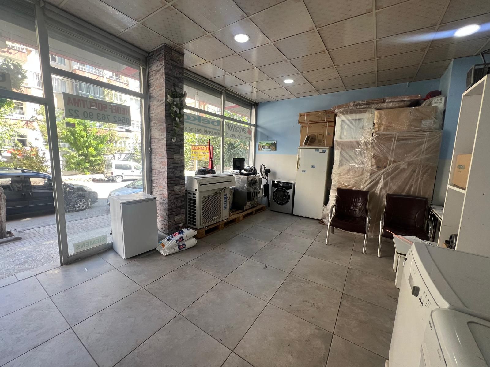 BAĞLAR SAĞLIK OCAĞI SALI PAZARINDA SATILIK DÜKKAN