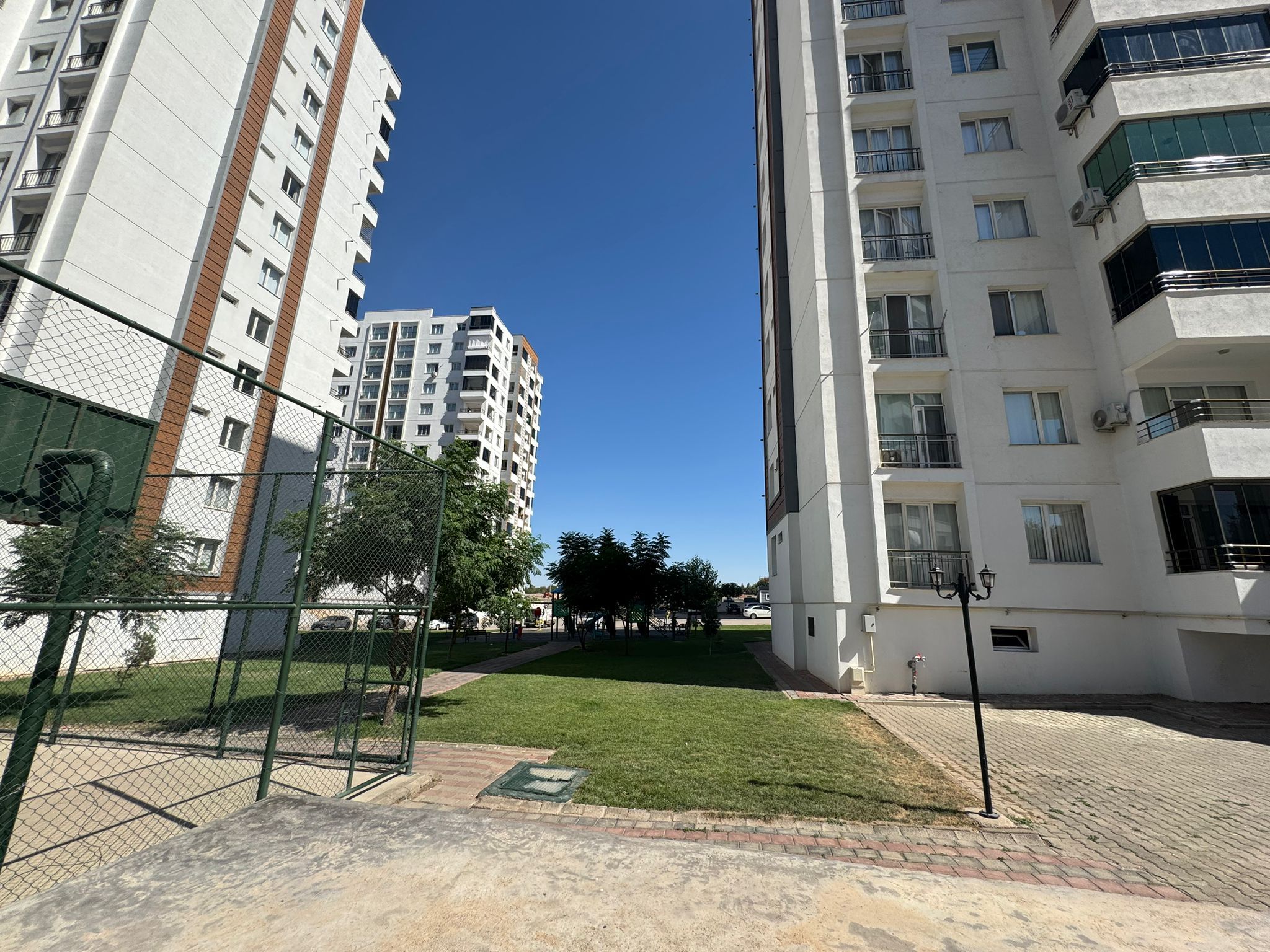 75 YOL BİTİMİ SATILIK 4,5+1 FULL MASRAFLI SATILIK DAİRE