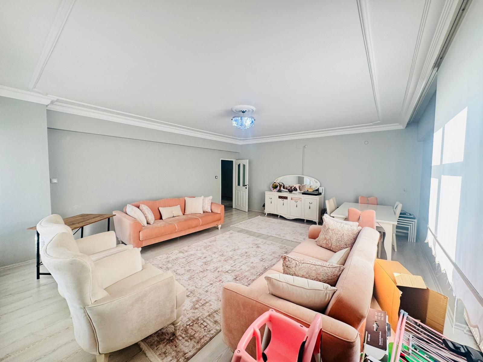 KENT MEYDANI AŞAĞISINDA MUSA ANTERDE 3+1 İÇİ YAPILI DAİRE