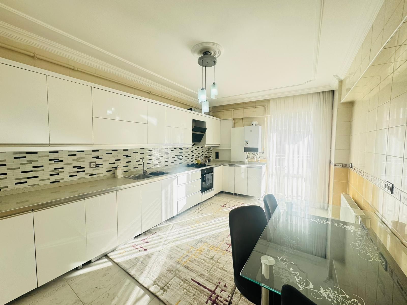 KENT MEYDANI AŞAĞISINDA MUSA ANTERDE 3+1 İÇİ YAPILI DAİRE